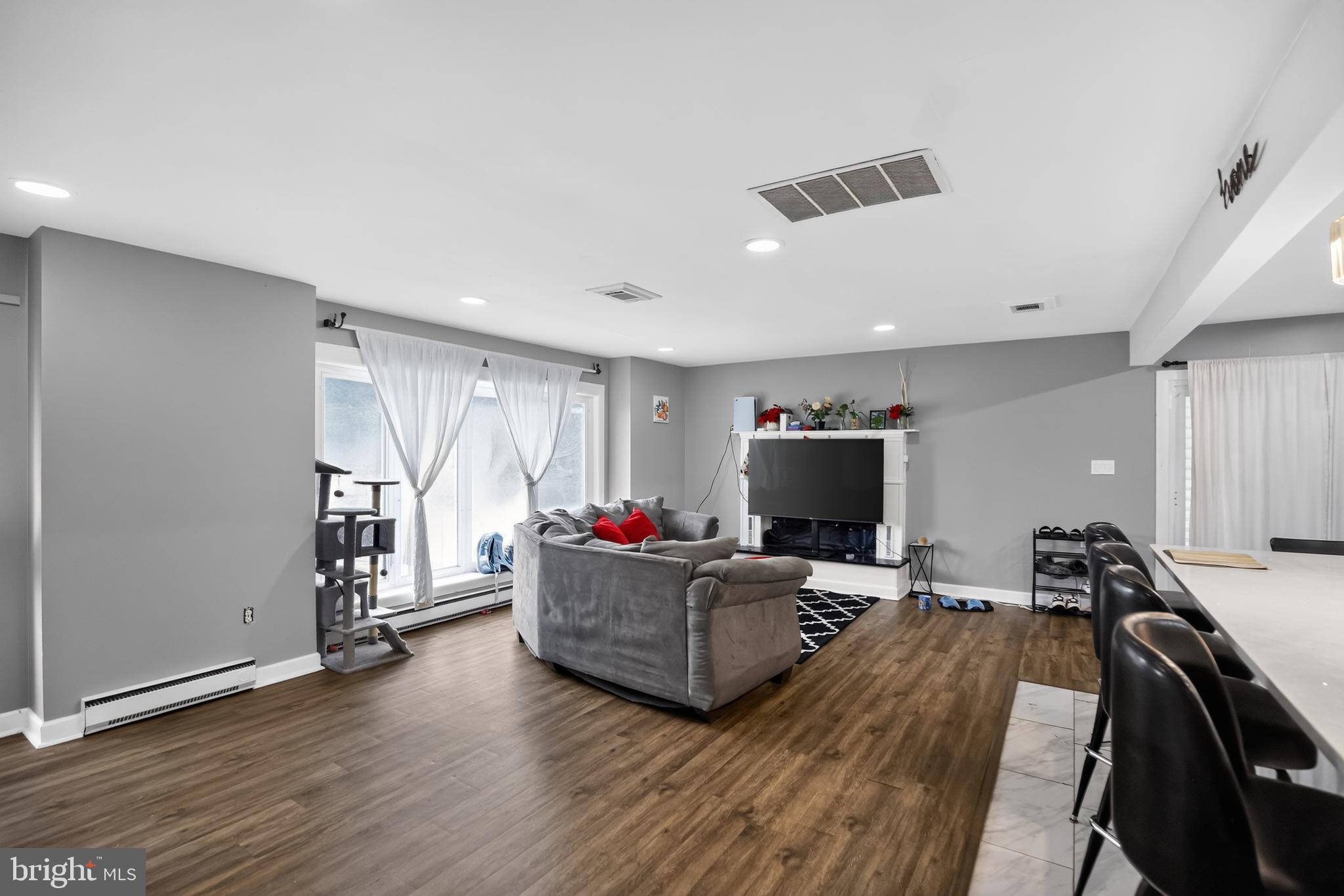 ESSEX - Residential