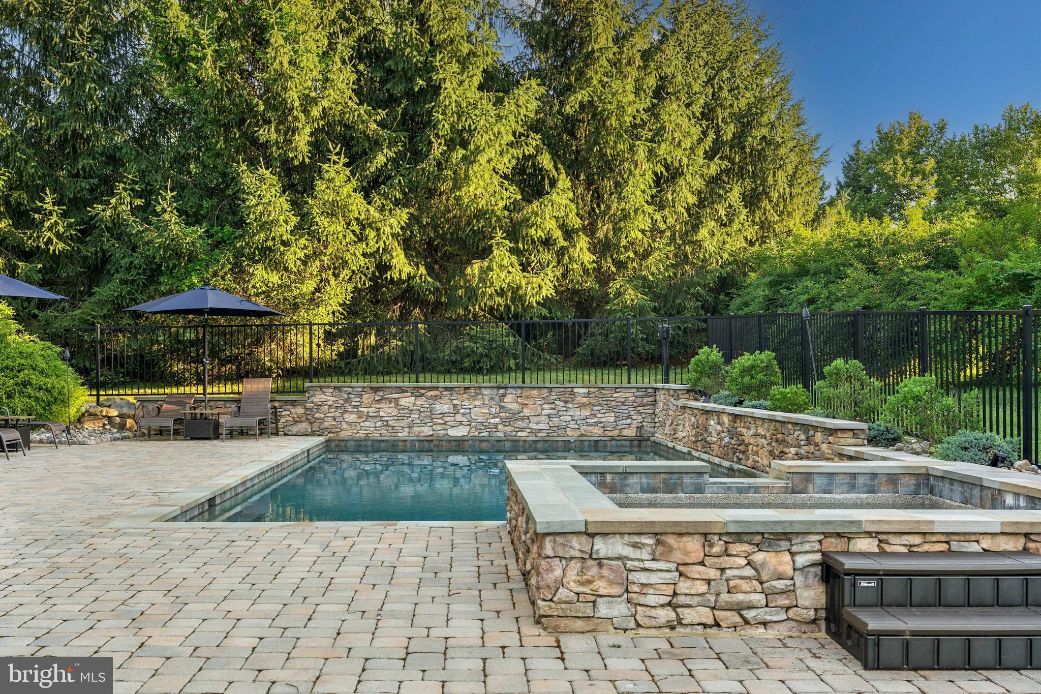 HUNT VALLEY CHASE - Residential