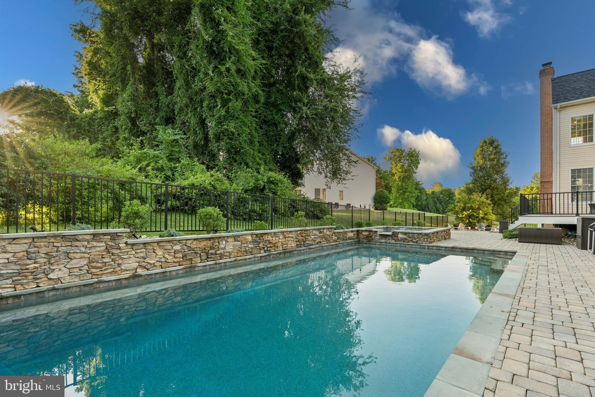 HUNT VALLEY CHASE - Residential