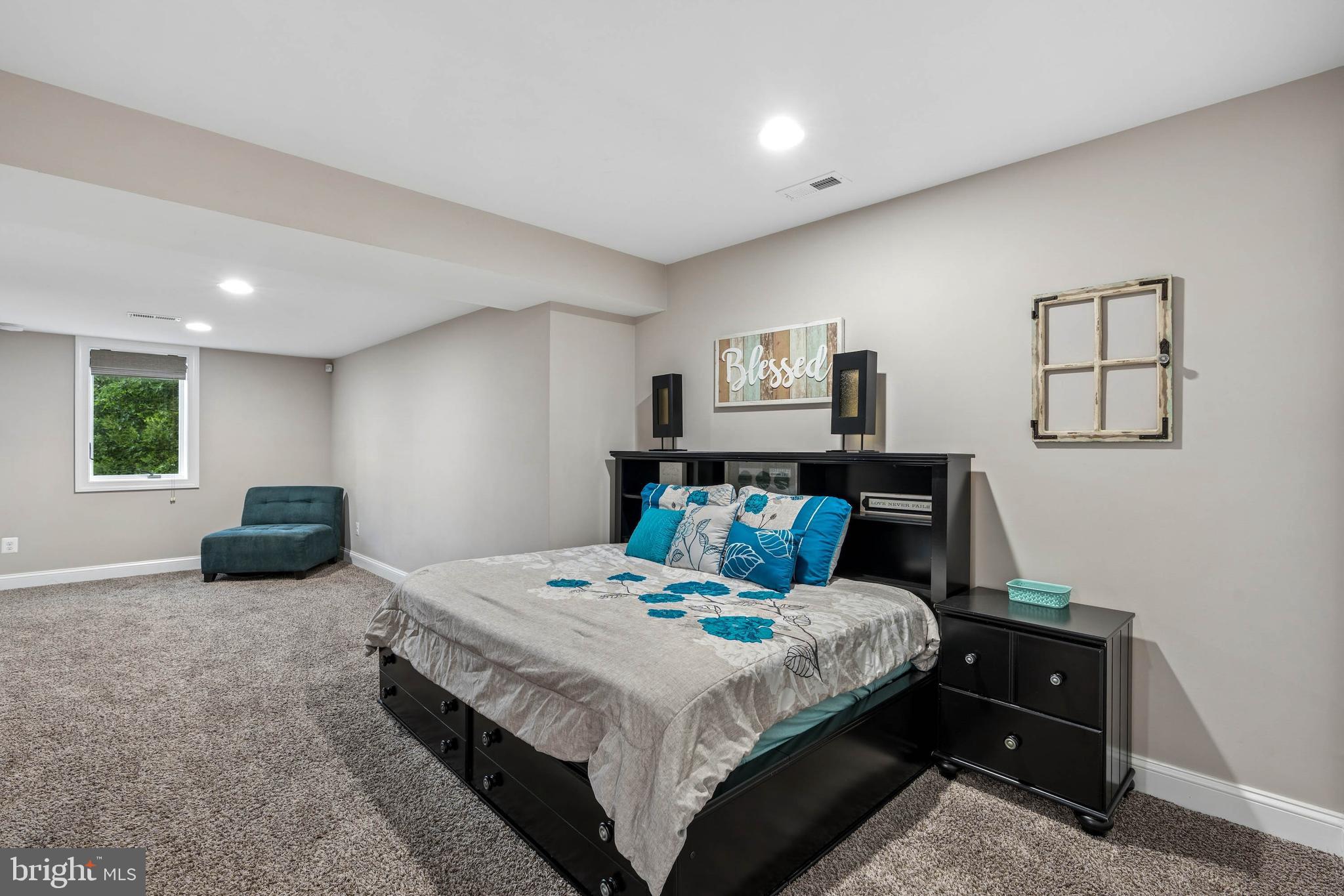 HUNT VALLEY CHASE - Residential
