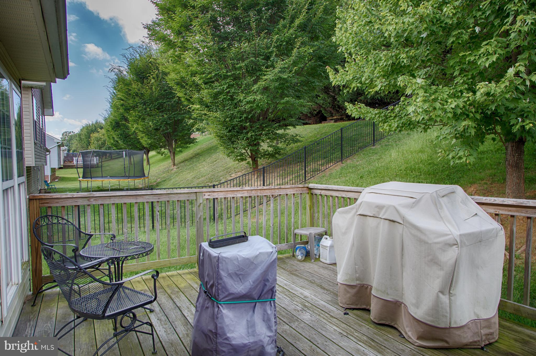 LAUREL RIDGE - Residential