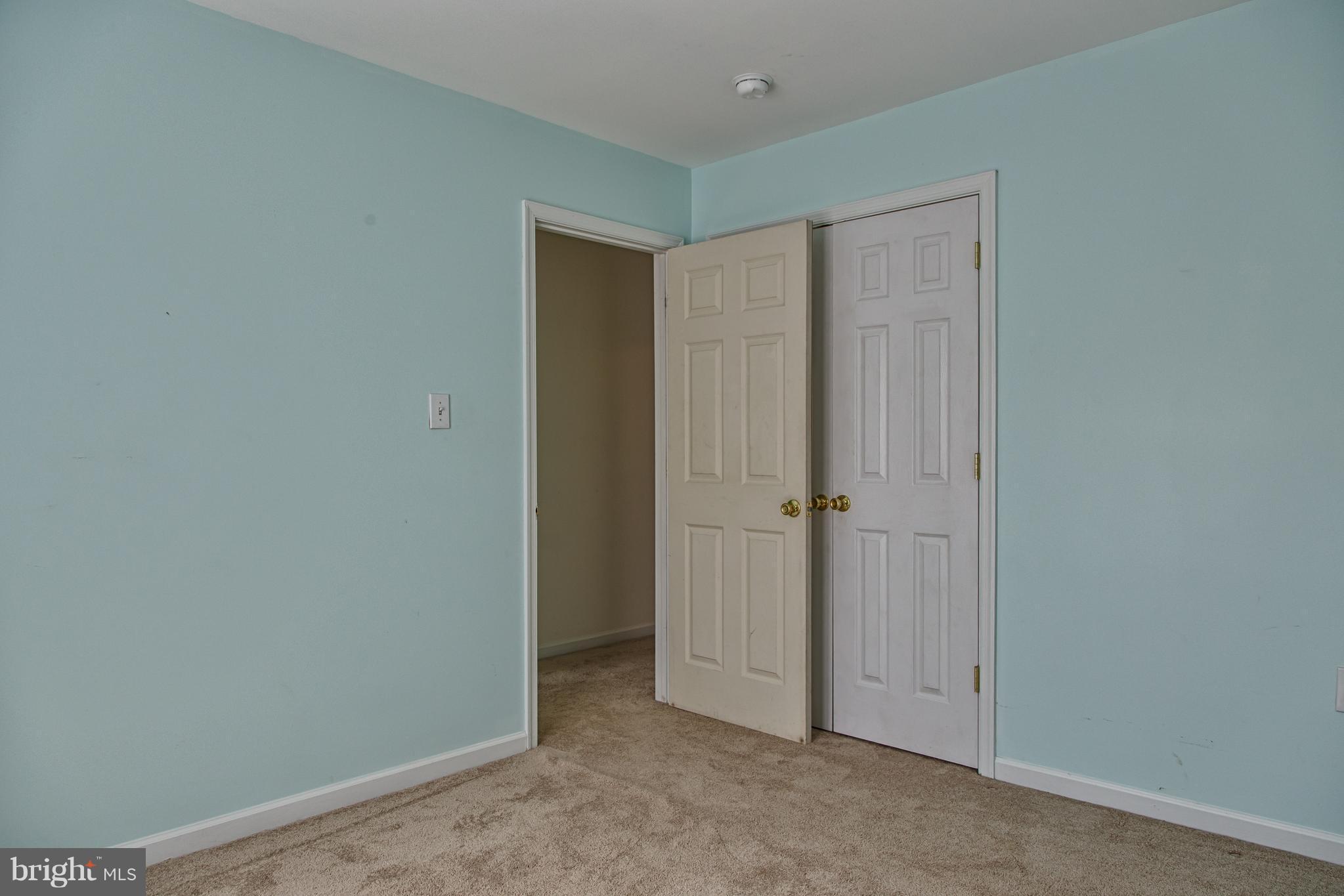 LAUREL RIDGE - Residential