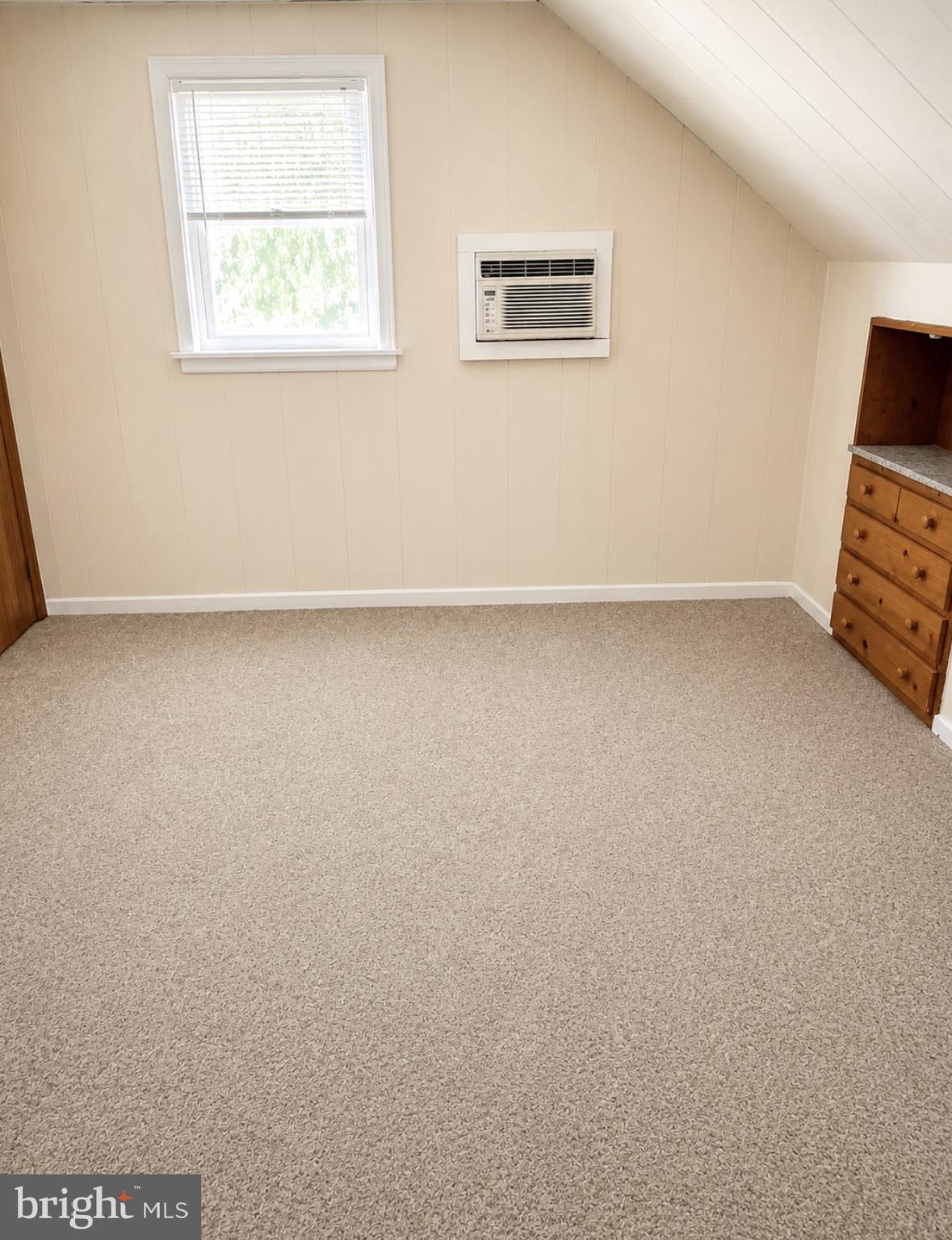 HUNTINGDON VALLEY - Residential