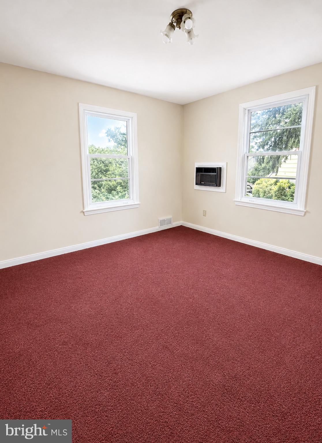 HUNTINGDON VALLEY - Residential