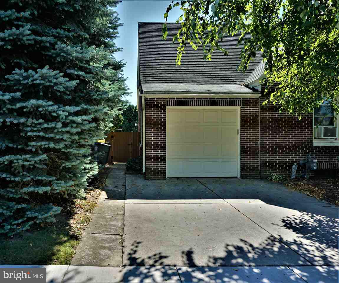 MIDLAND-HOLLYWOOD HEIGHTS - Residential