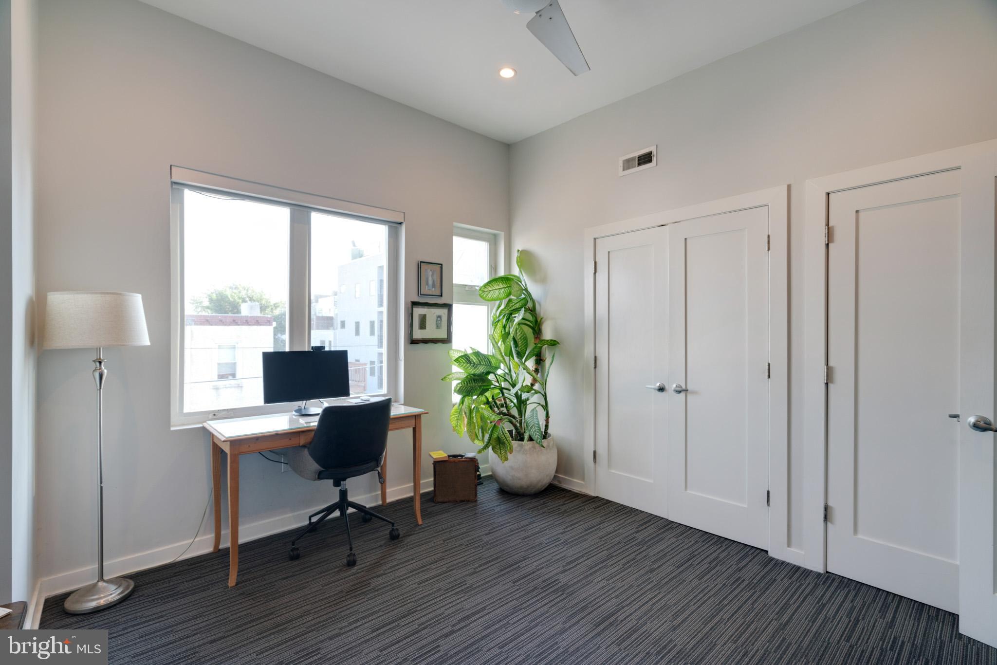 GRADUATE HOSPITAL - Residential Income