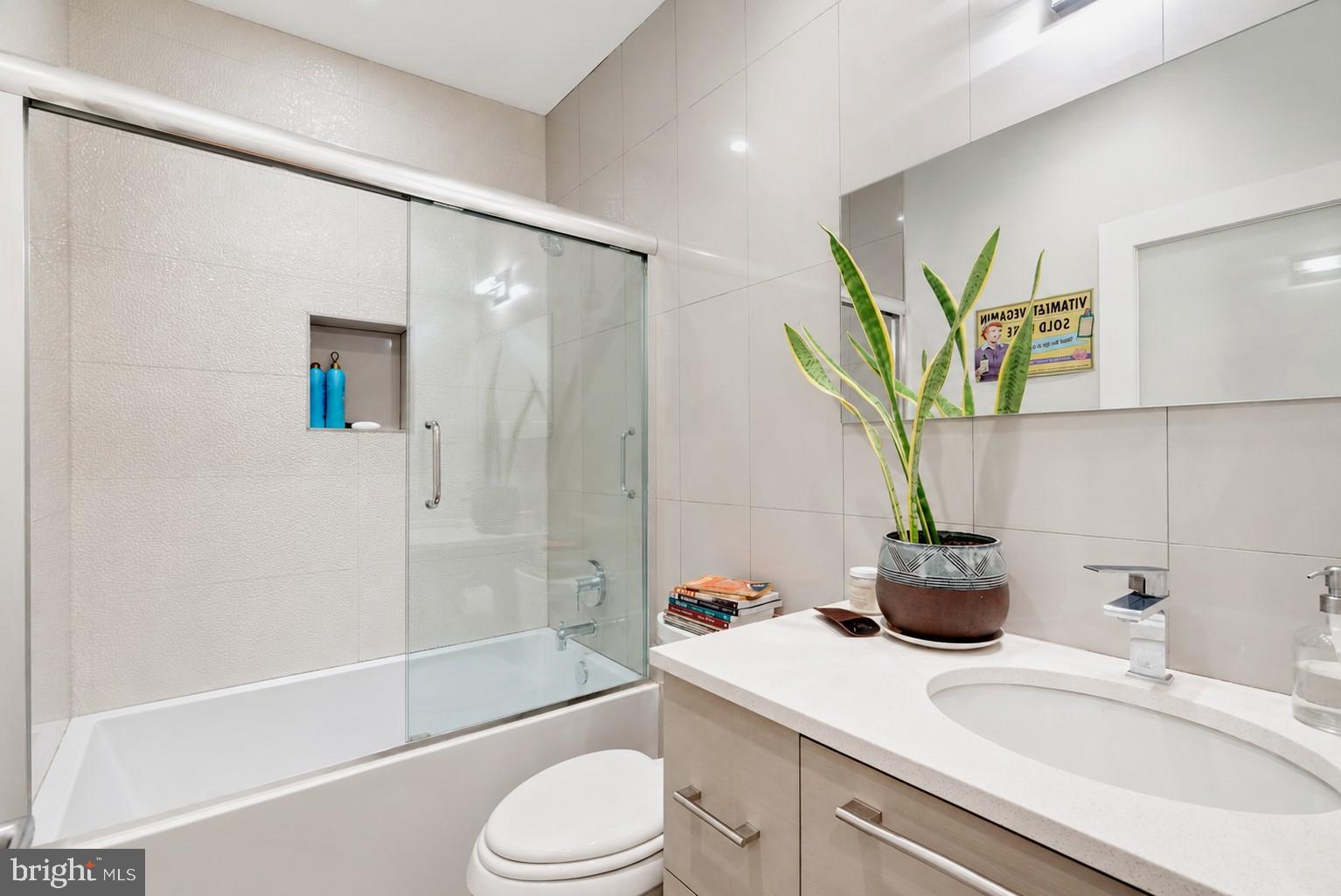 GRADUATE HOSPITAL - Residential Income