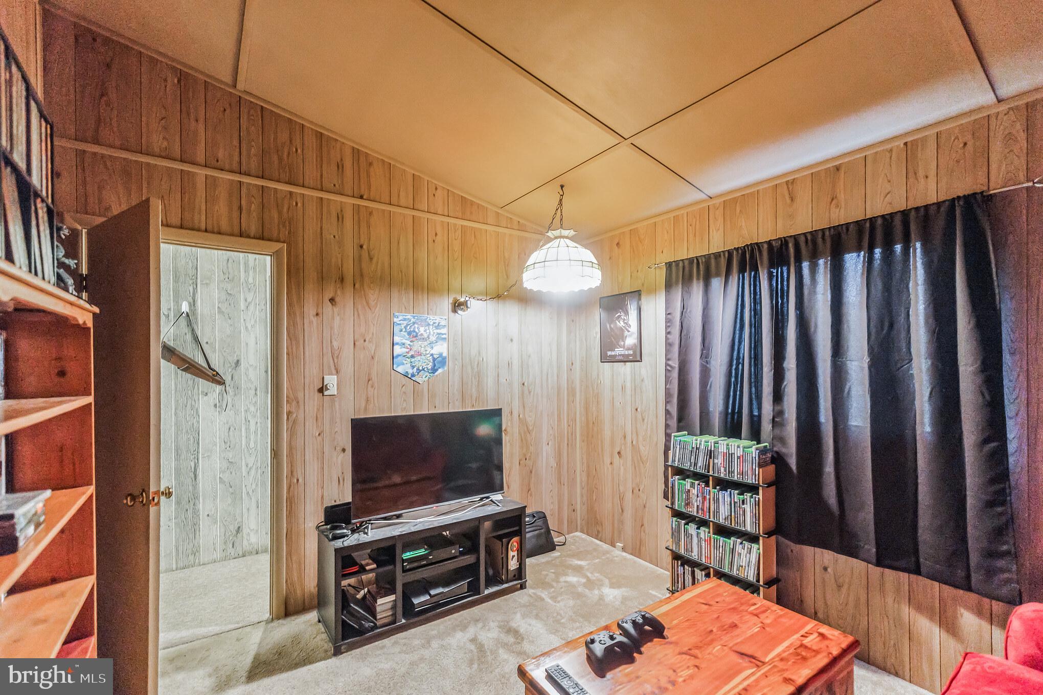 WIND IN THE WILLOWS - Residential