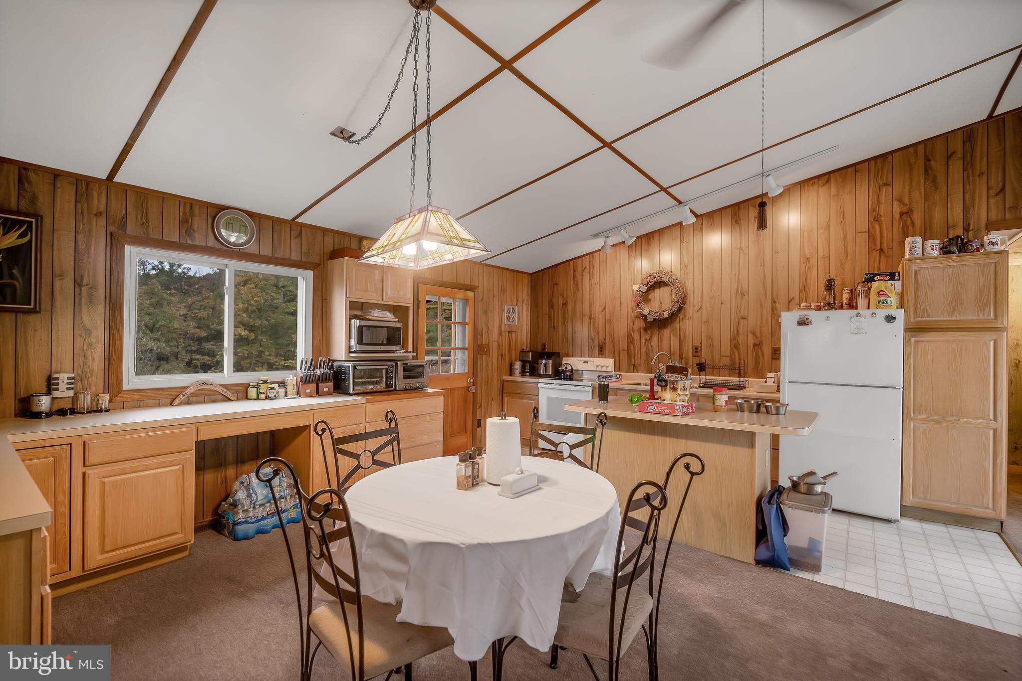 WIND IN THE WILLOWS - Residential