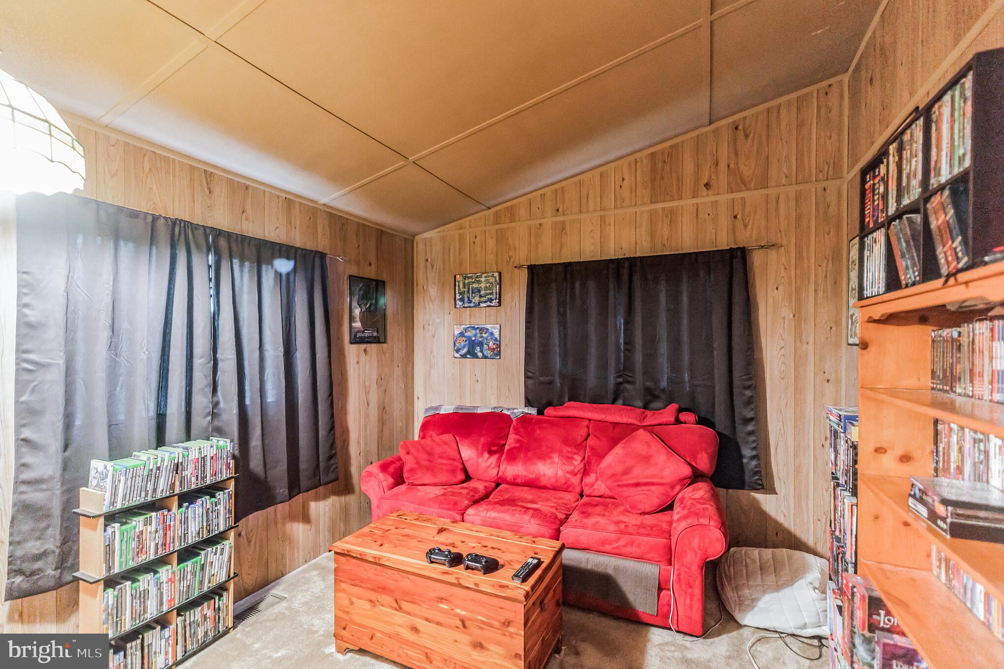 WIND IN THE WILLOWS - Residential