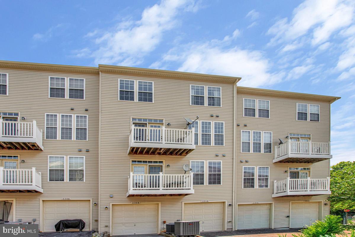 RICHFIELD STATION VILLAGE - Residential