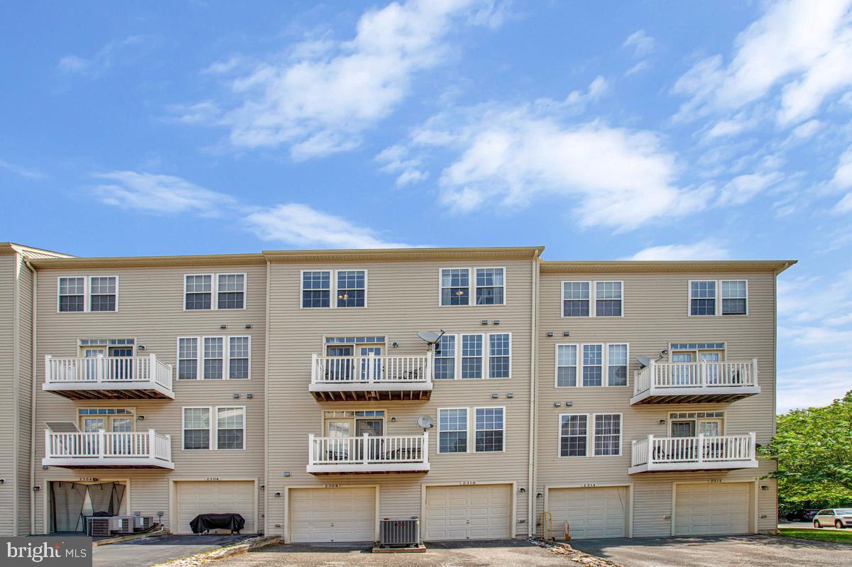 RICHFIELD STATION VILLAGE - Residential