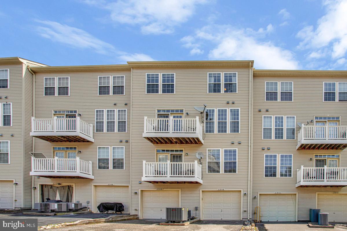 RICHFIELD STATION VILLAGE - Residential
