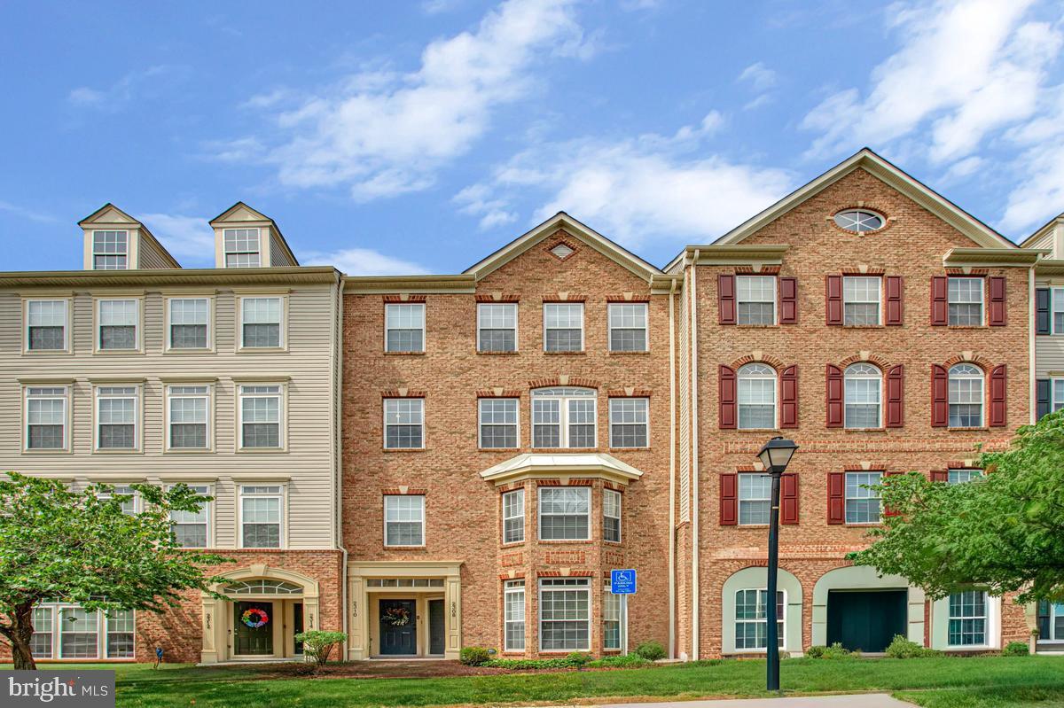 RICHFIELD STATION VILLAGE - Residential
