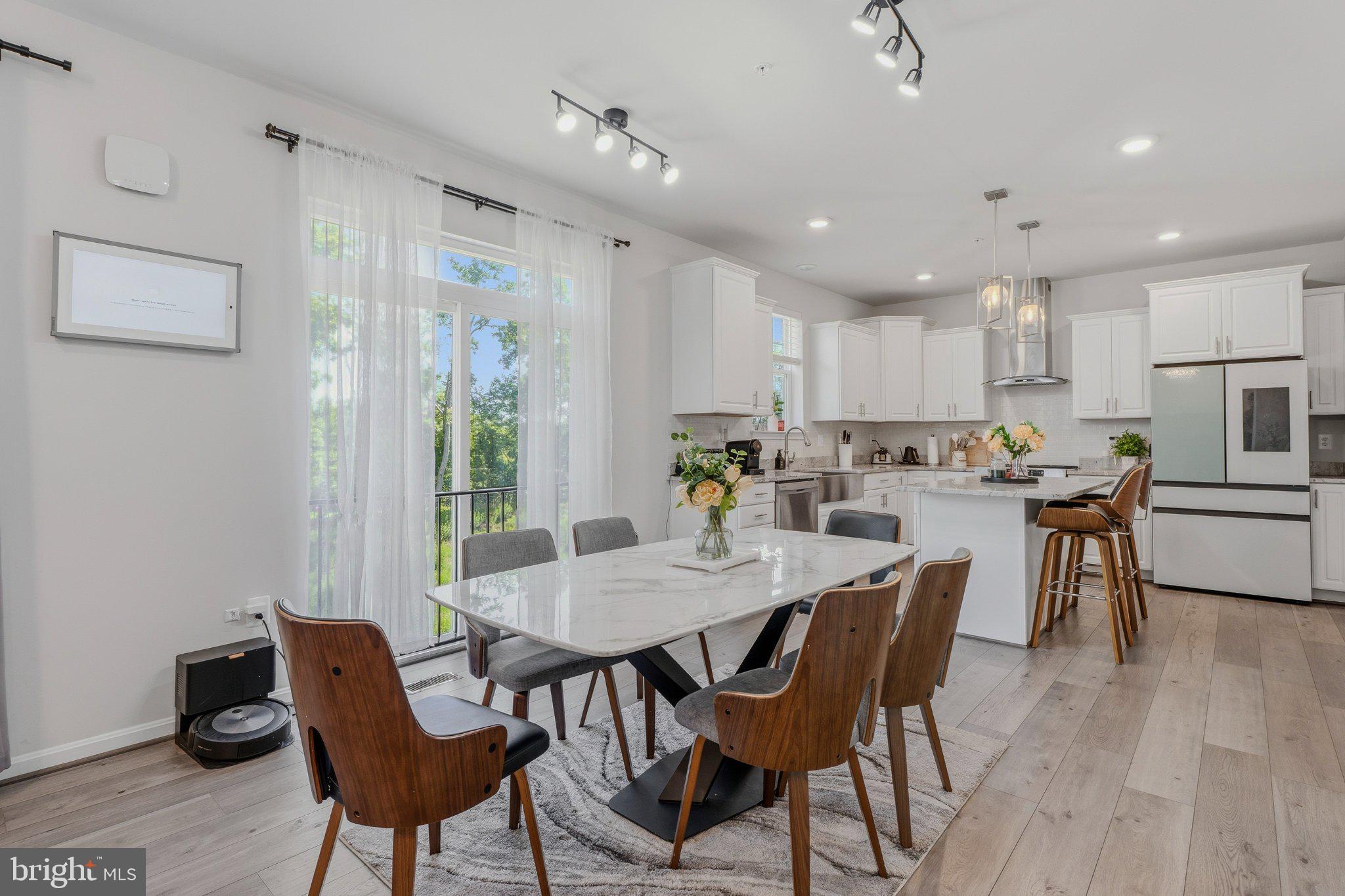 RIDGE - Residential