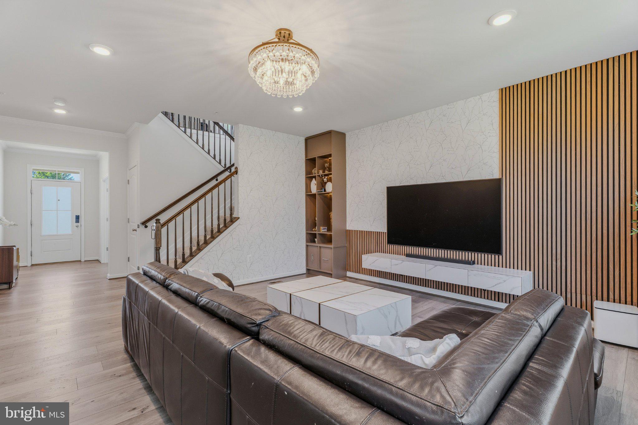 RIDGE - Residential