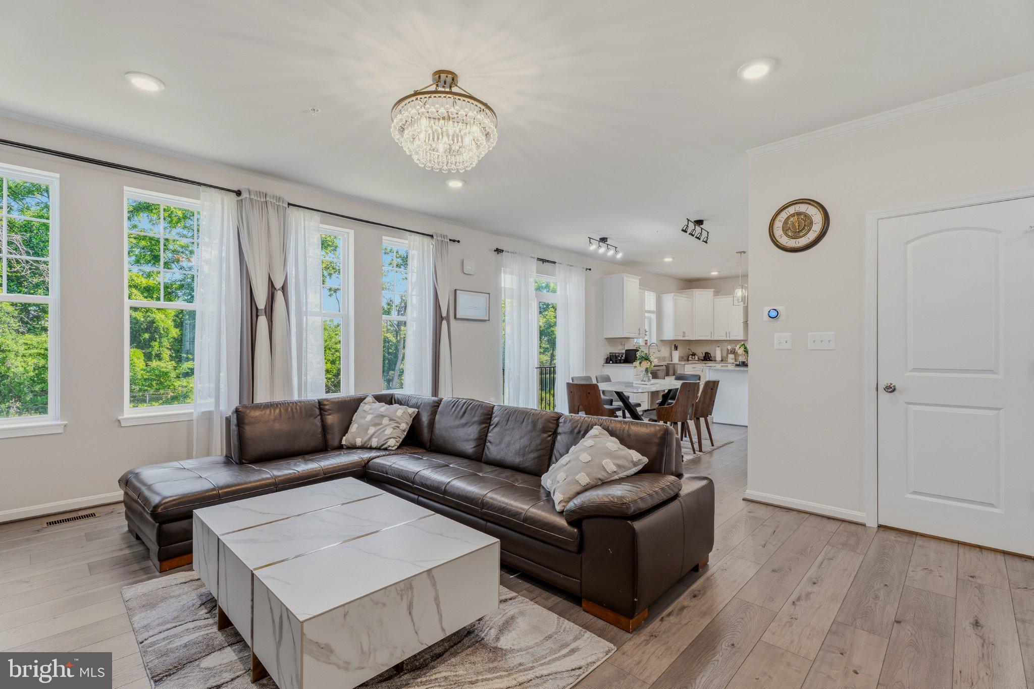 RIDGE - Residential