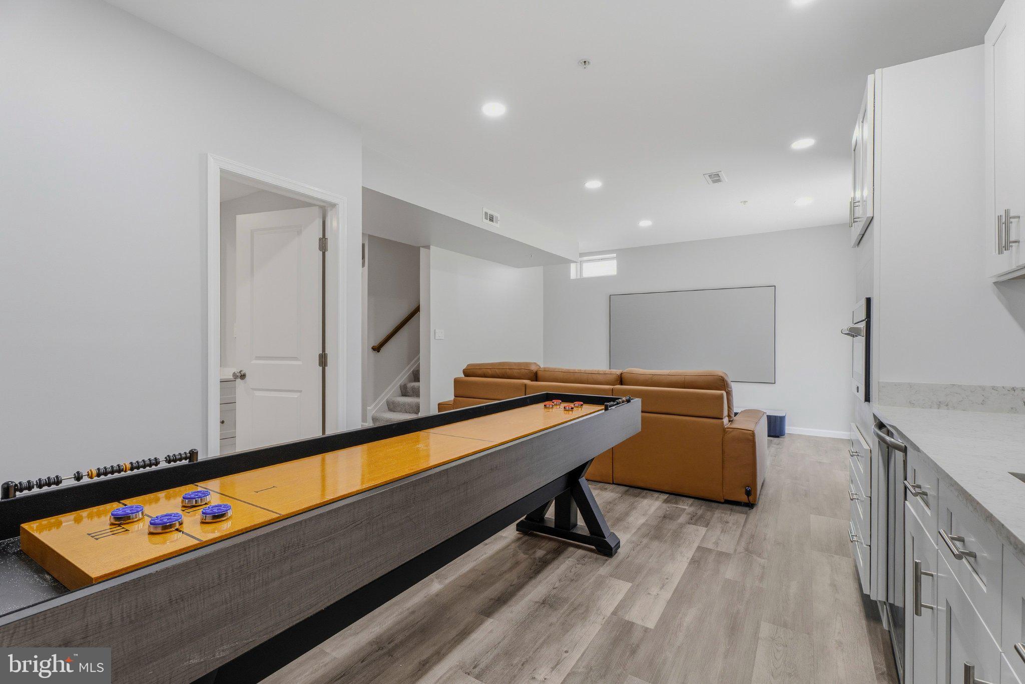 RIDGE - Residential