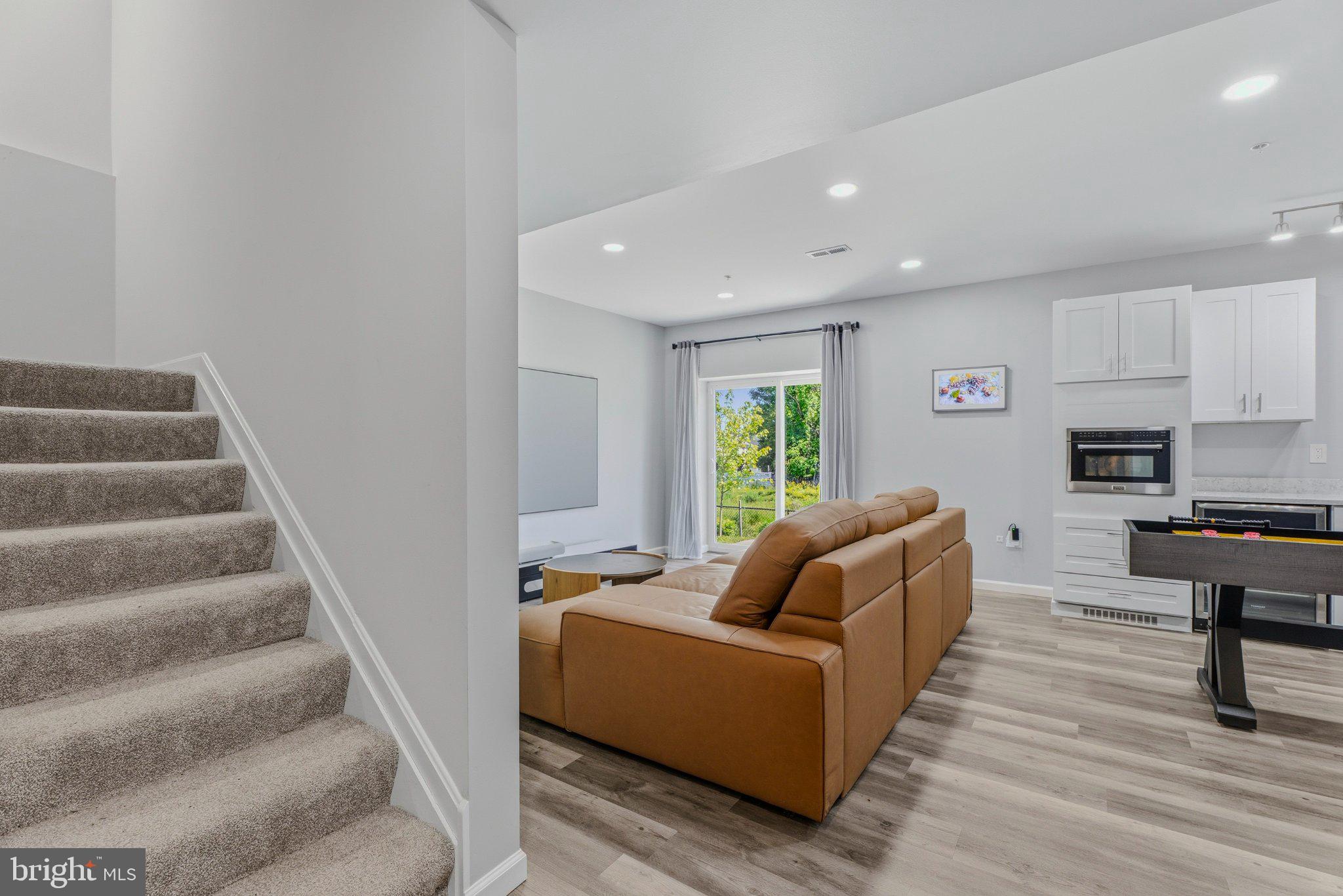 RIDGE - Residential