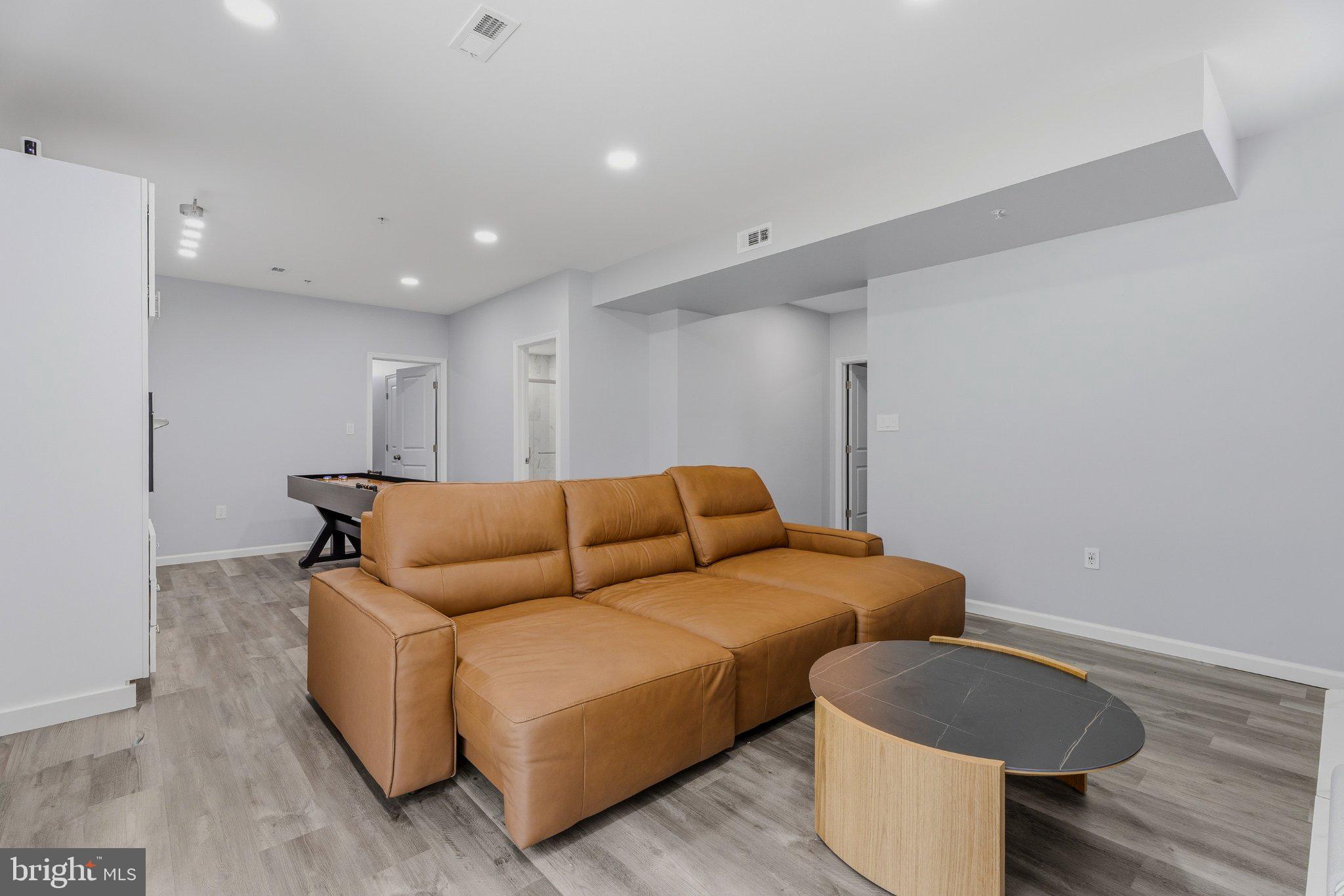 RIDGE - Residential