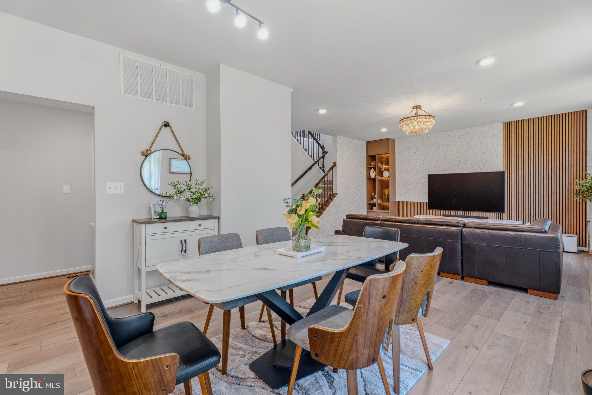 RIDGE - Residential