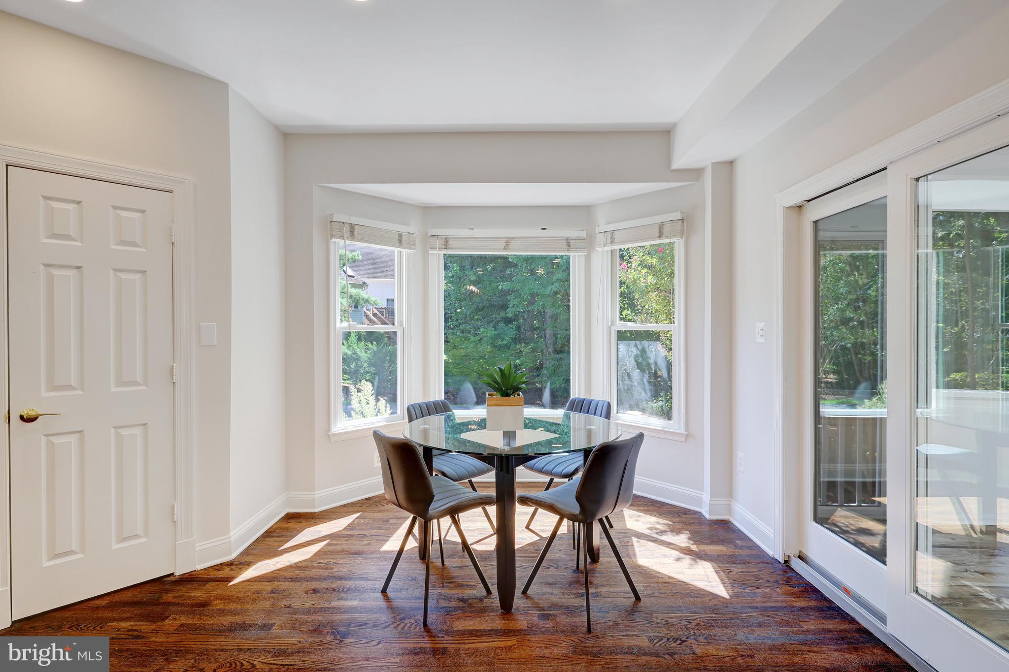 CAMBERLEY WEST - Residential