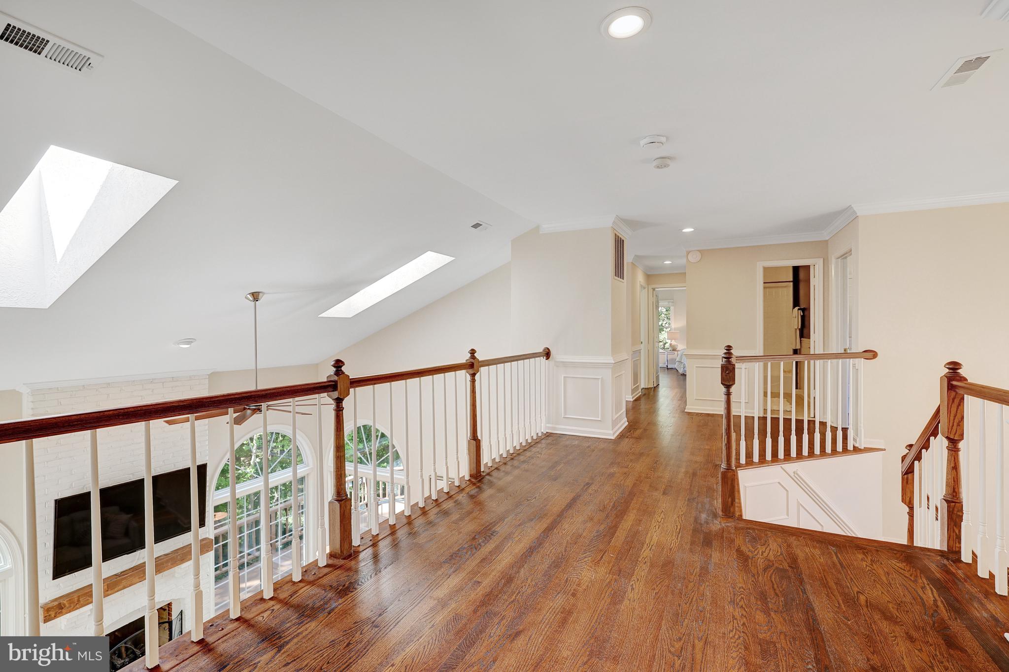 CAMBERLEY WEST - Residential