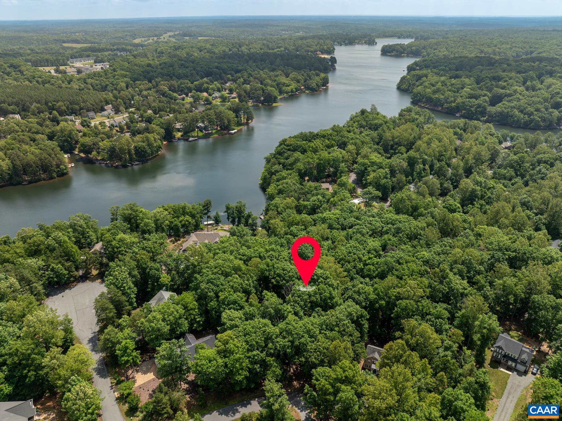 LAKE MONTICELLO - Land