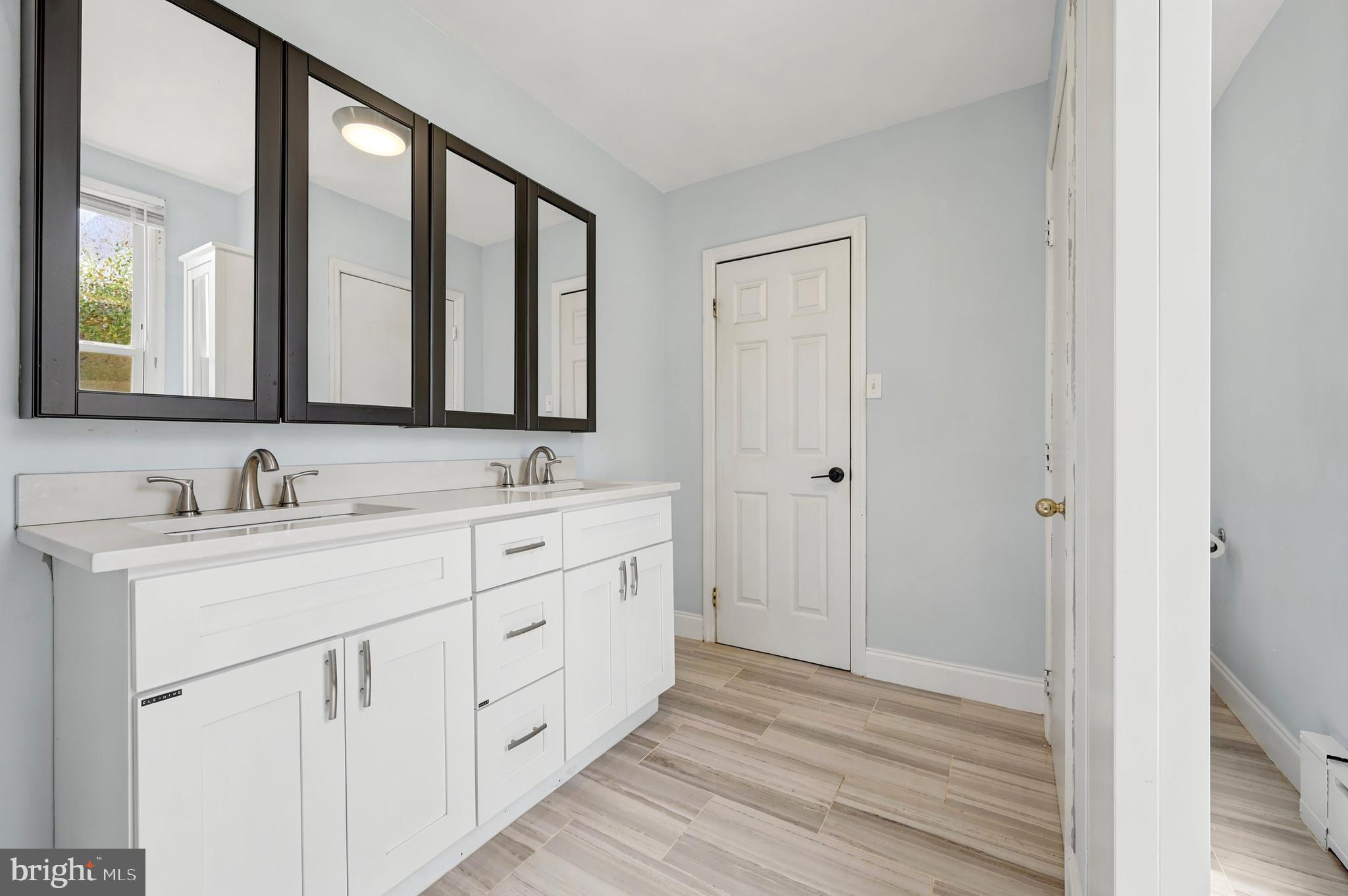 EAST FALLS - Residential