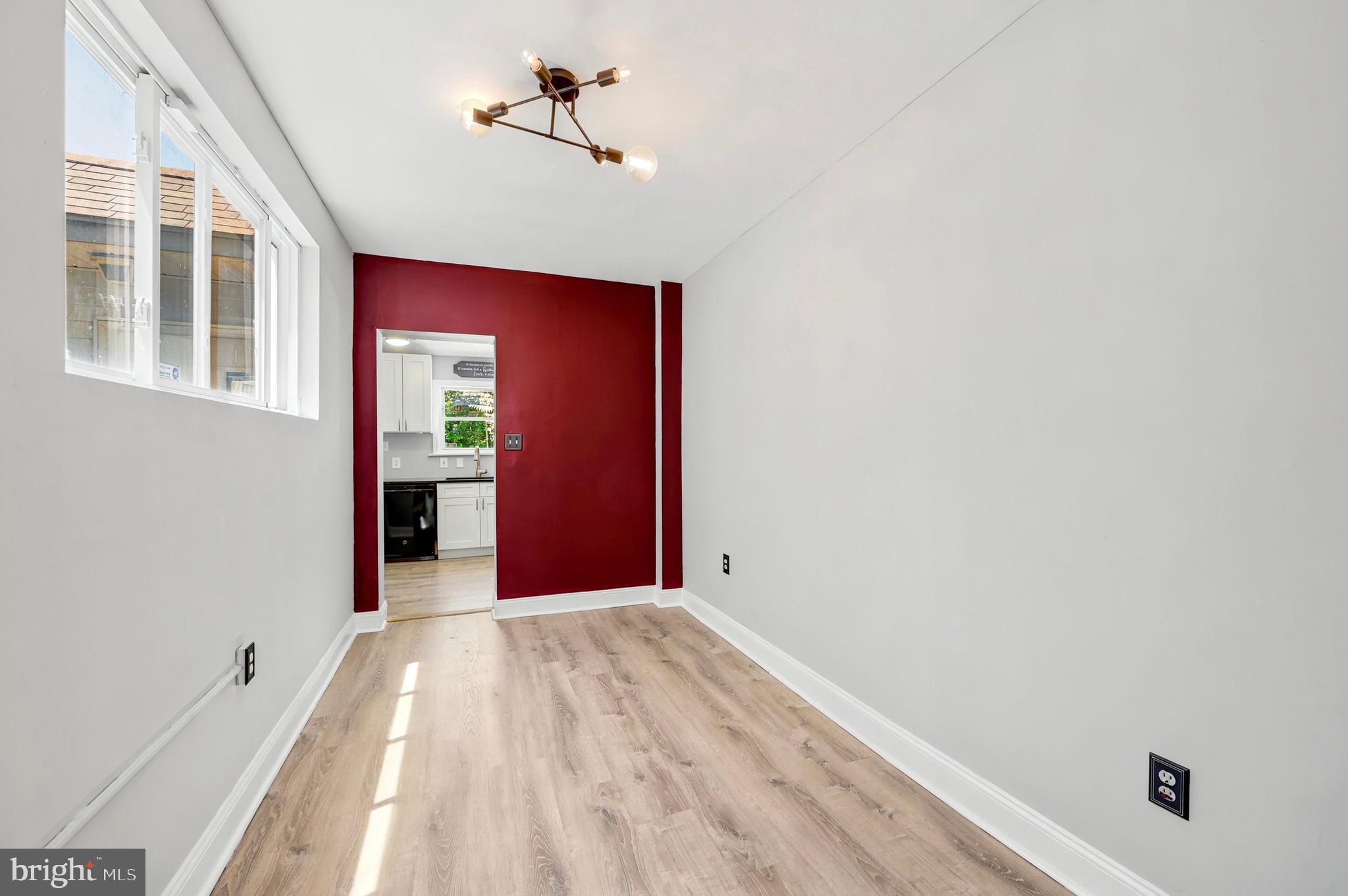 EAST FALLS - Residential