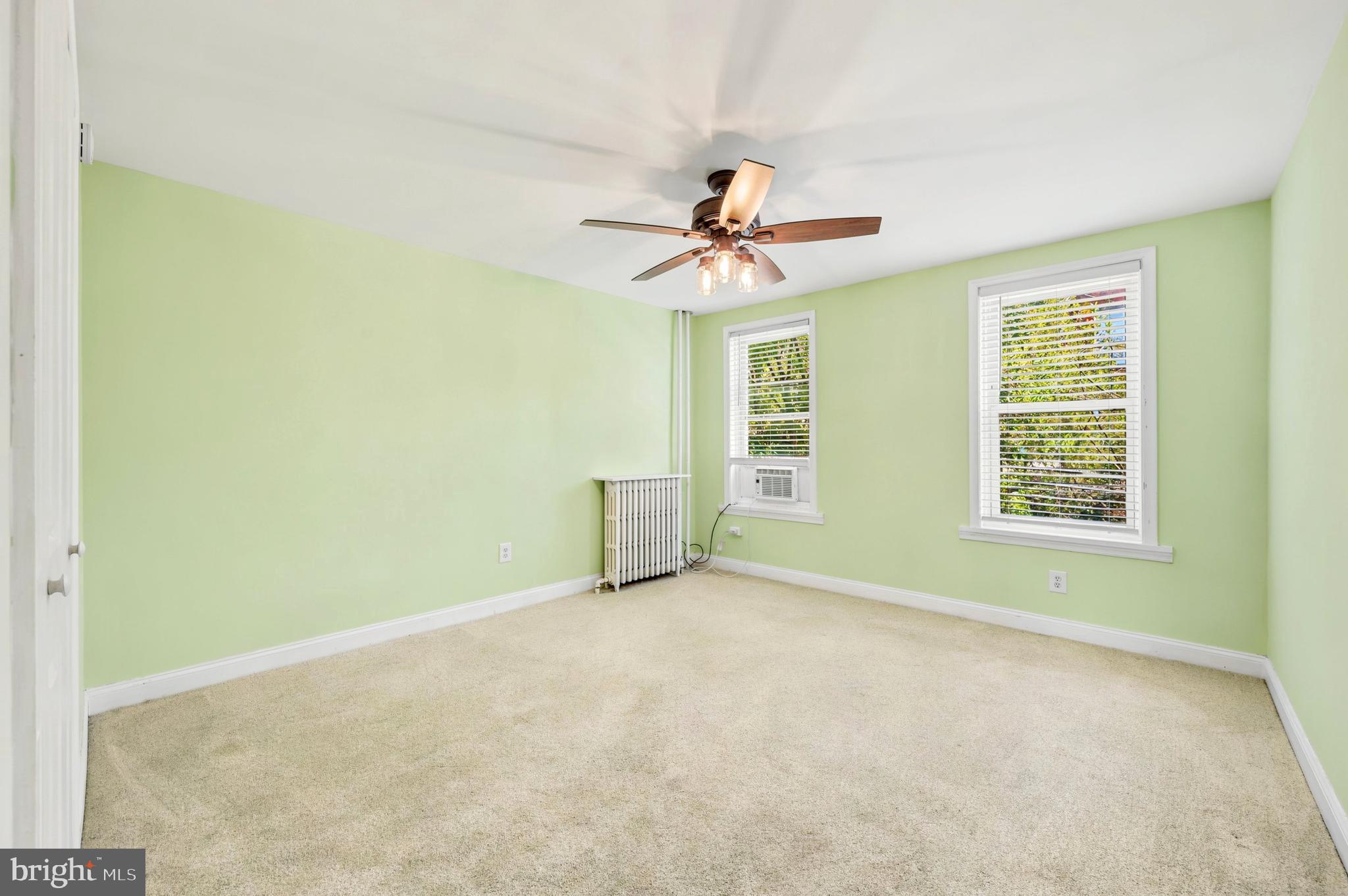 EAST FALLS - Residential