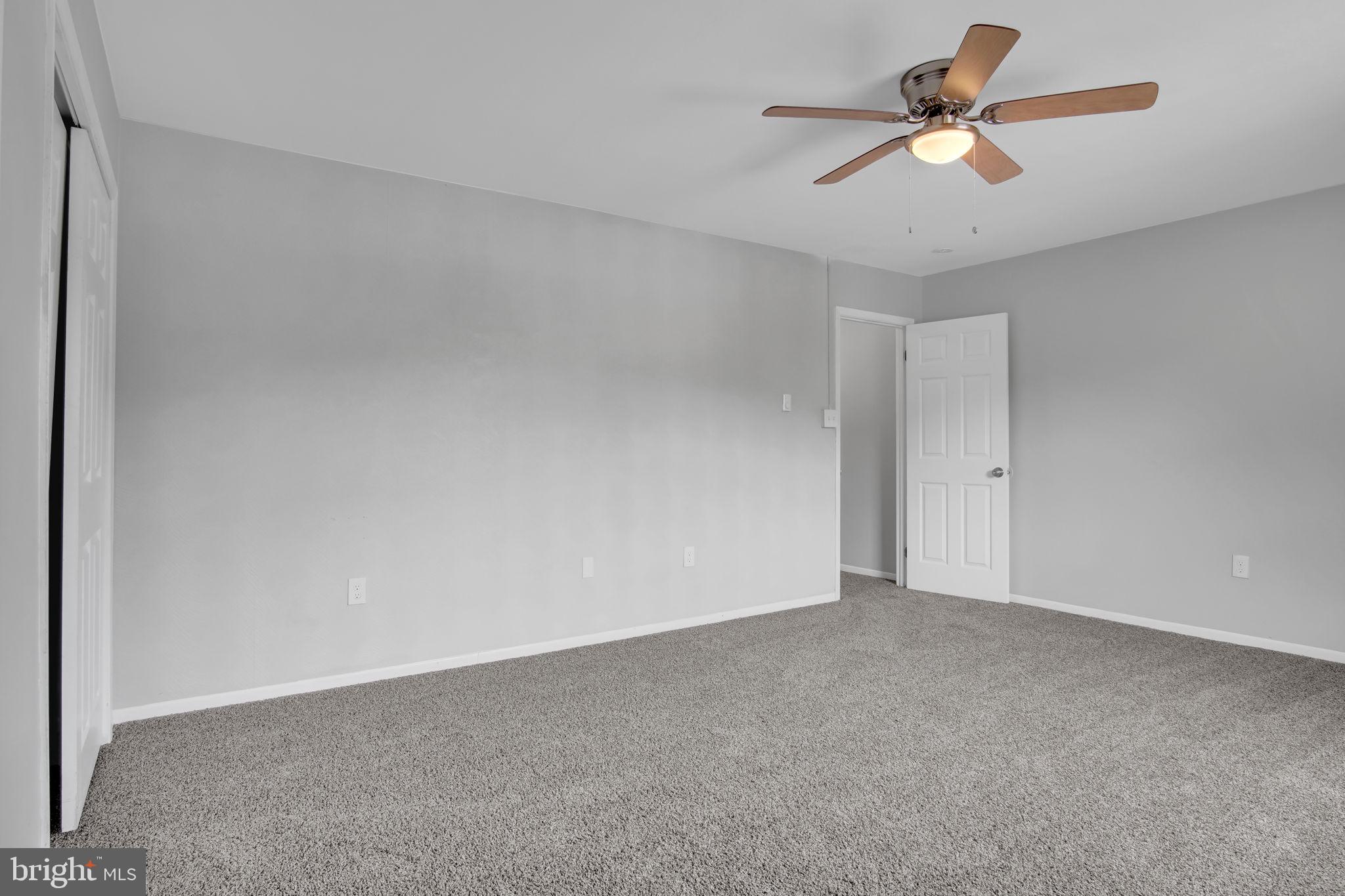 QUEENS COURT - Residential