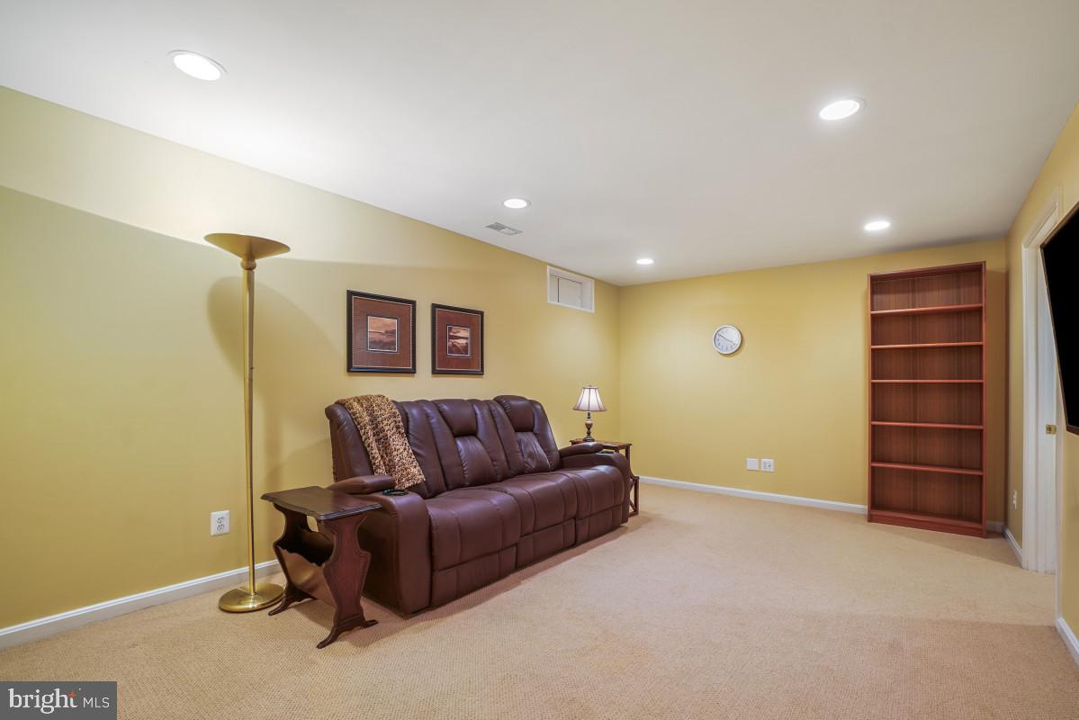 HADLEY FARMS - Residential