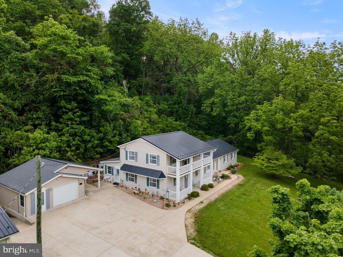 PINE GROVE ROAD - Residential
