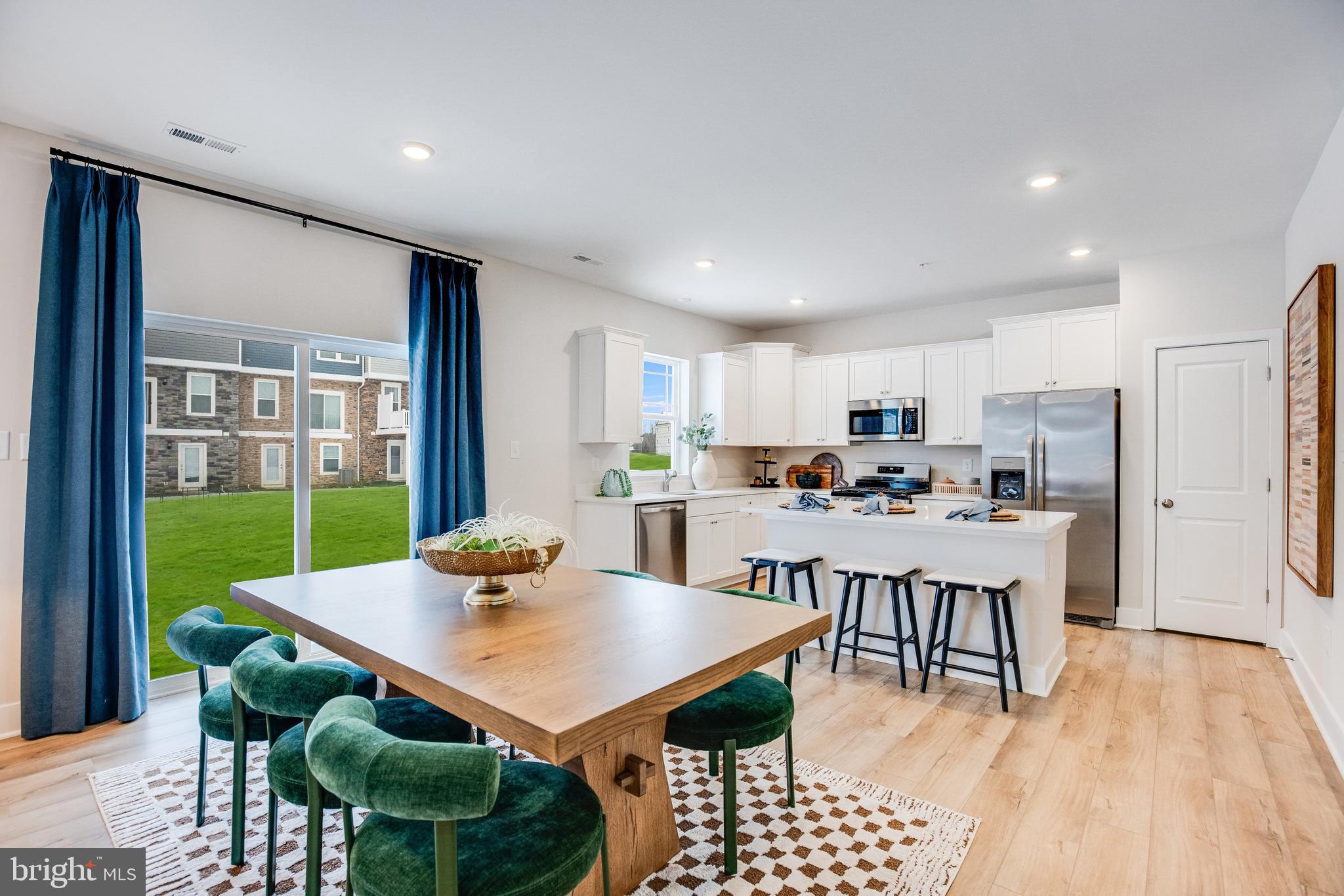 LAKESIDE AT TRAPPE - Residential
