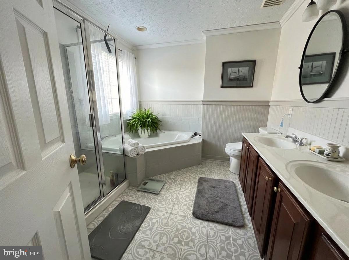 POMEROY MANOR - Residential Lease