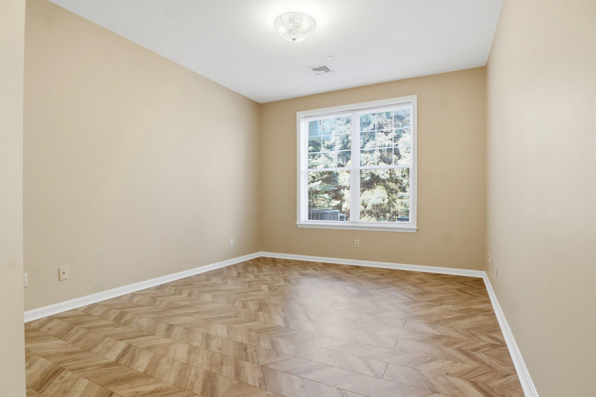 GREENLEIGH AT REGENT'S GLEN - Residential