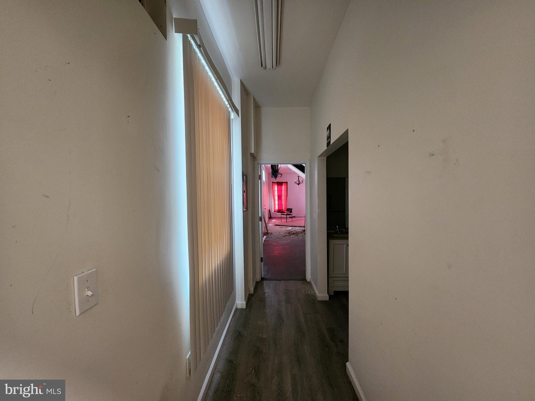 SANDTOWN-WINCHESTER - Residential