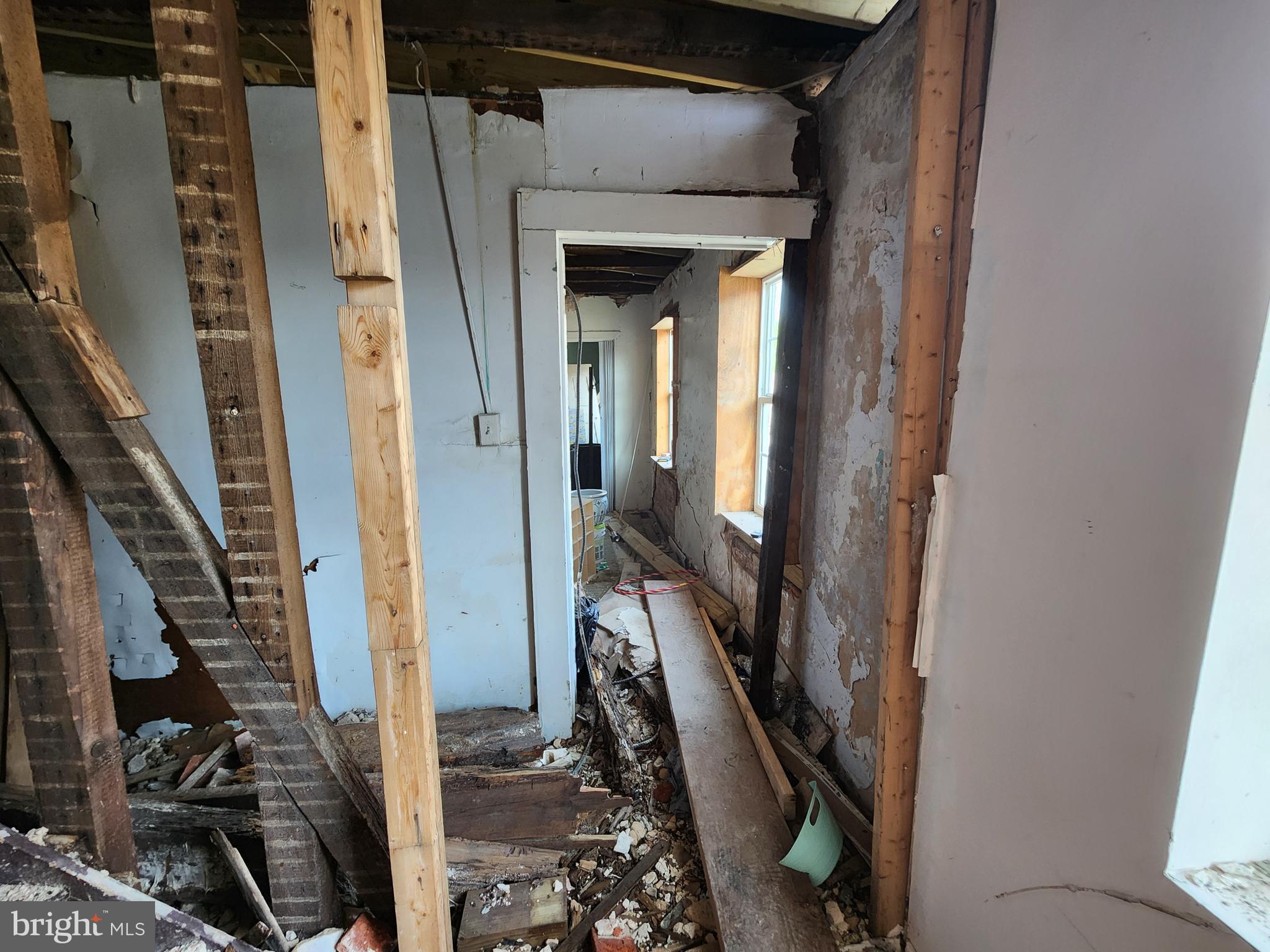 SANDTOWN-WINCHESTER - Residential