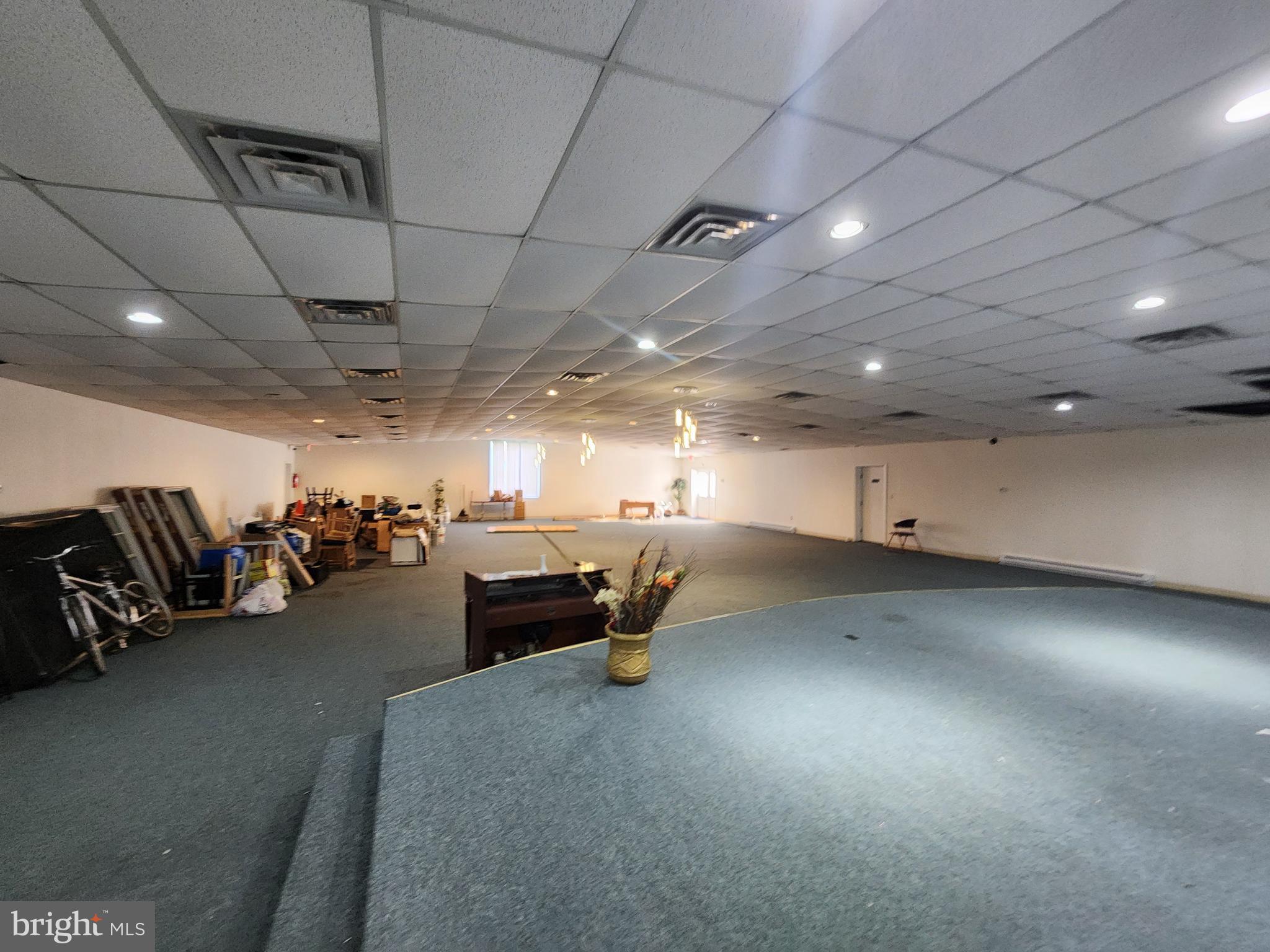 SANDTOWN-WINCHESTER - Residential