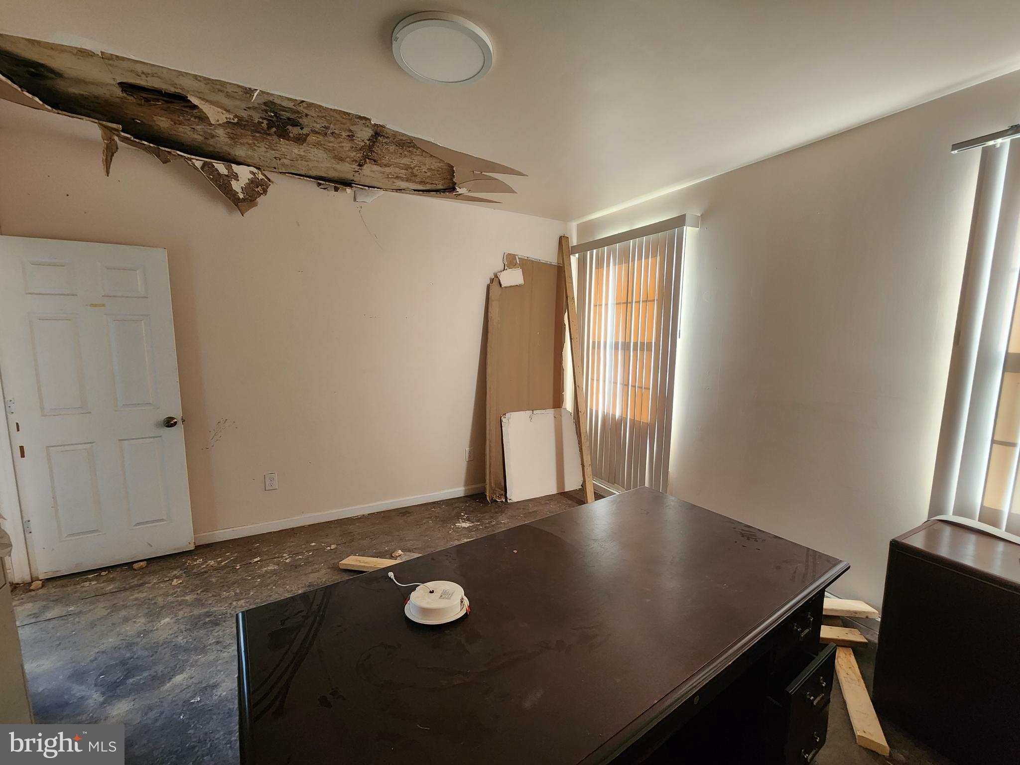 SANDTOWN-WINCHESTER - Residential