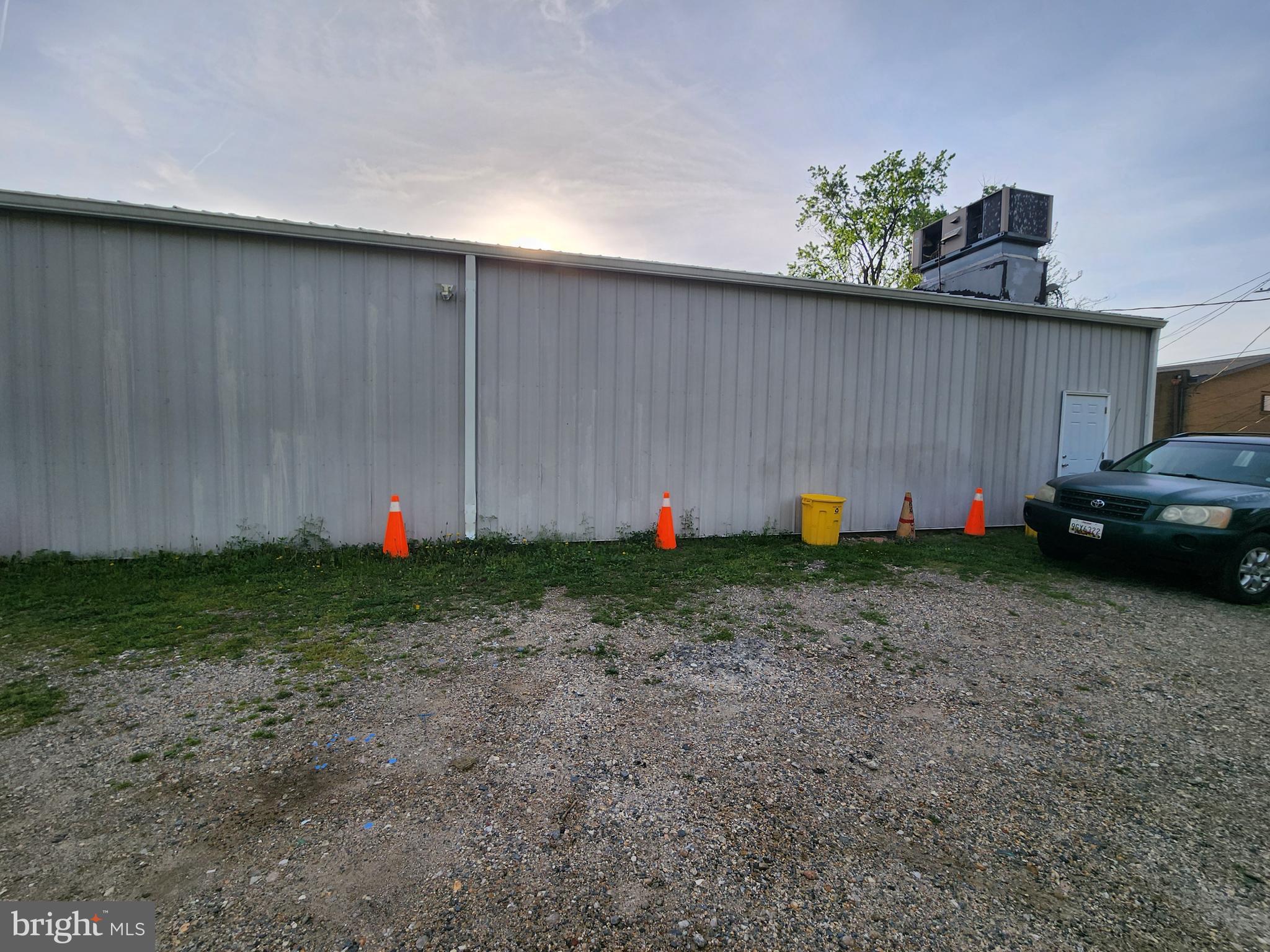 SANDTOWN-WINCHESTER - Residential