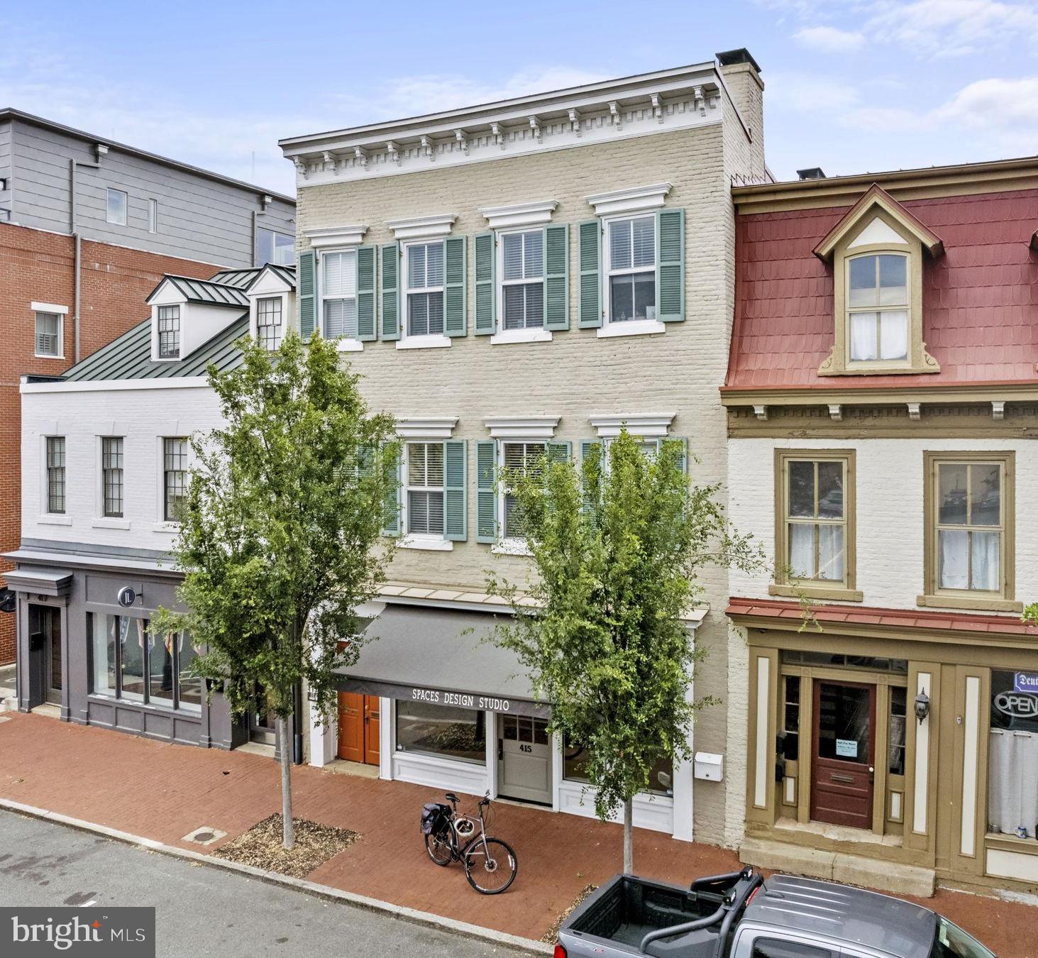 HISTORIC  DOWNTOWN FREDERICKSBURG - Residential