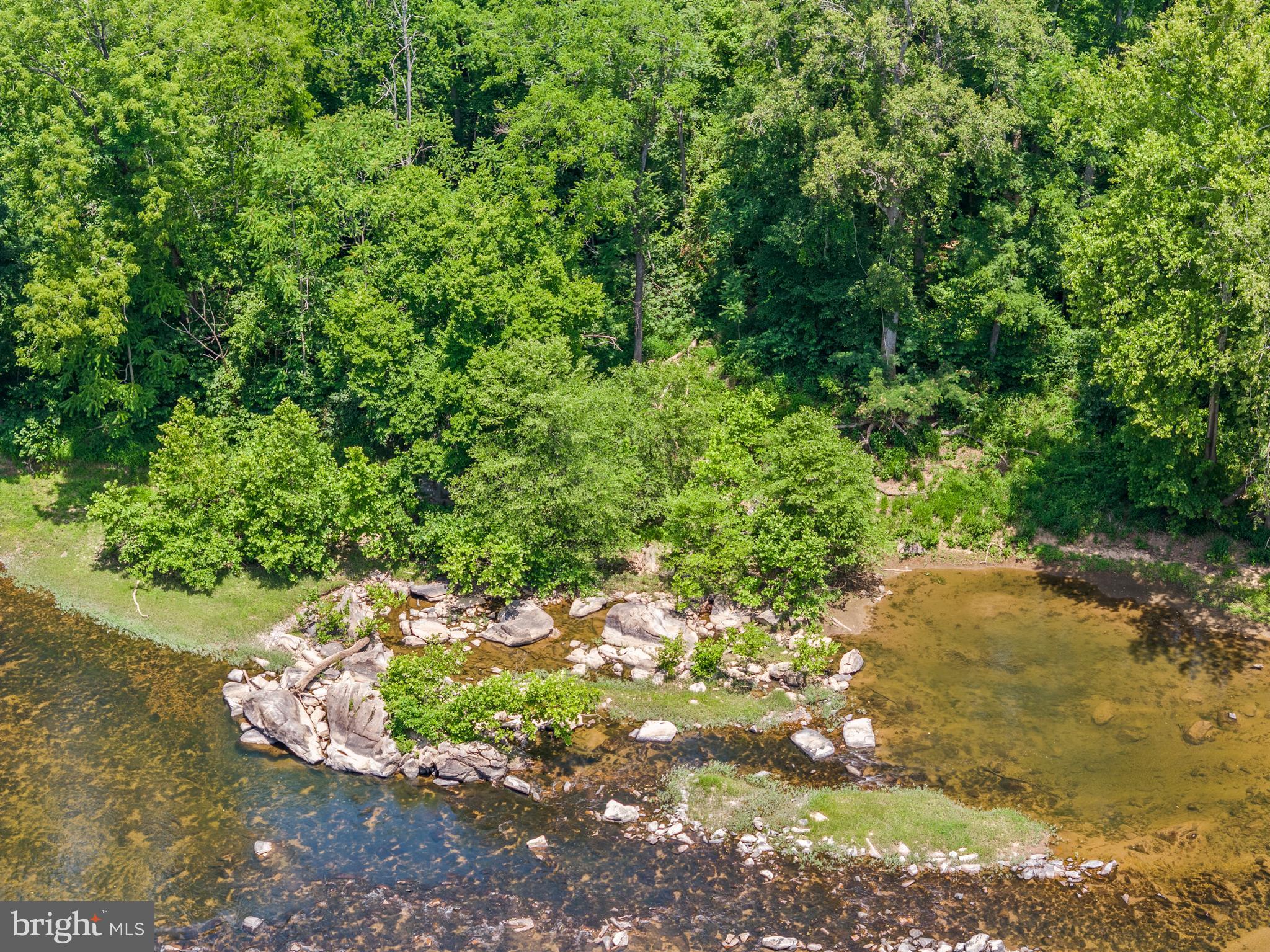 WELLINGTON CHASE ON THE RAPPAHANNOCK - Residential