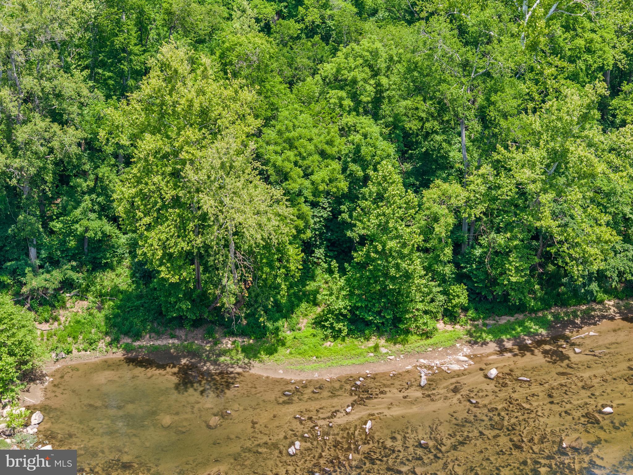 WELLINGTON CHASE ON THE RAPPAHANNOCK - Residential