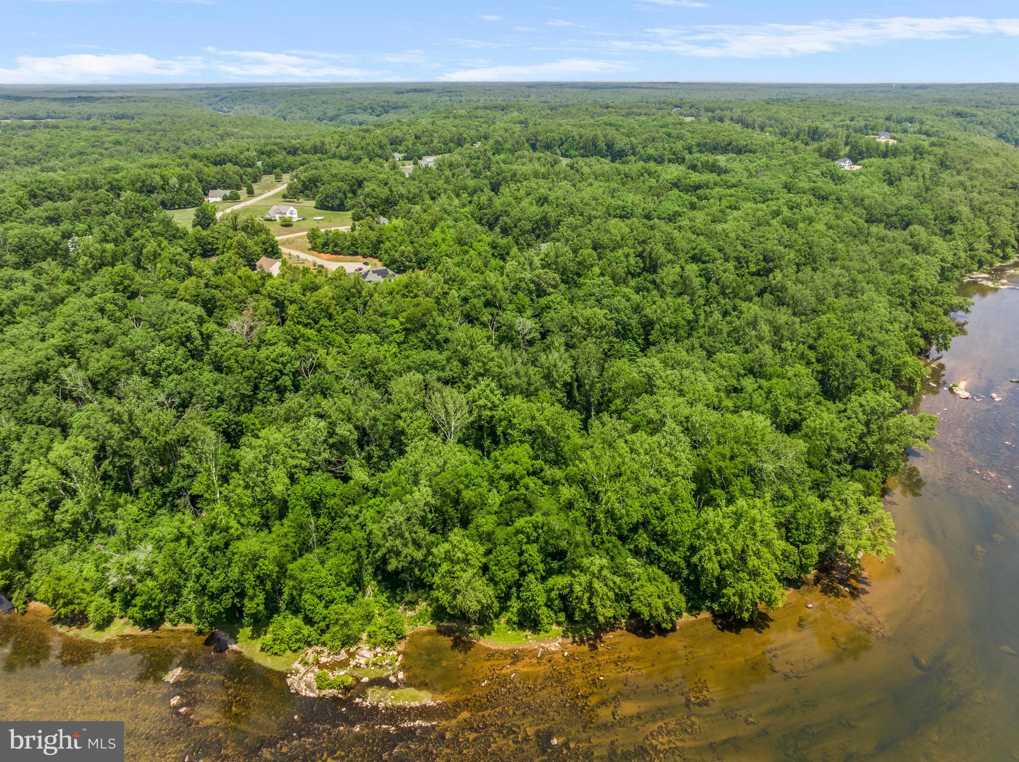 WELLINGTON CHASE ON THE RAPPAHANNOCK - Residential