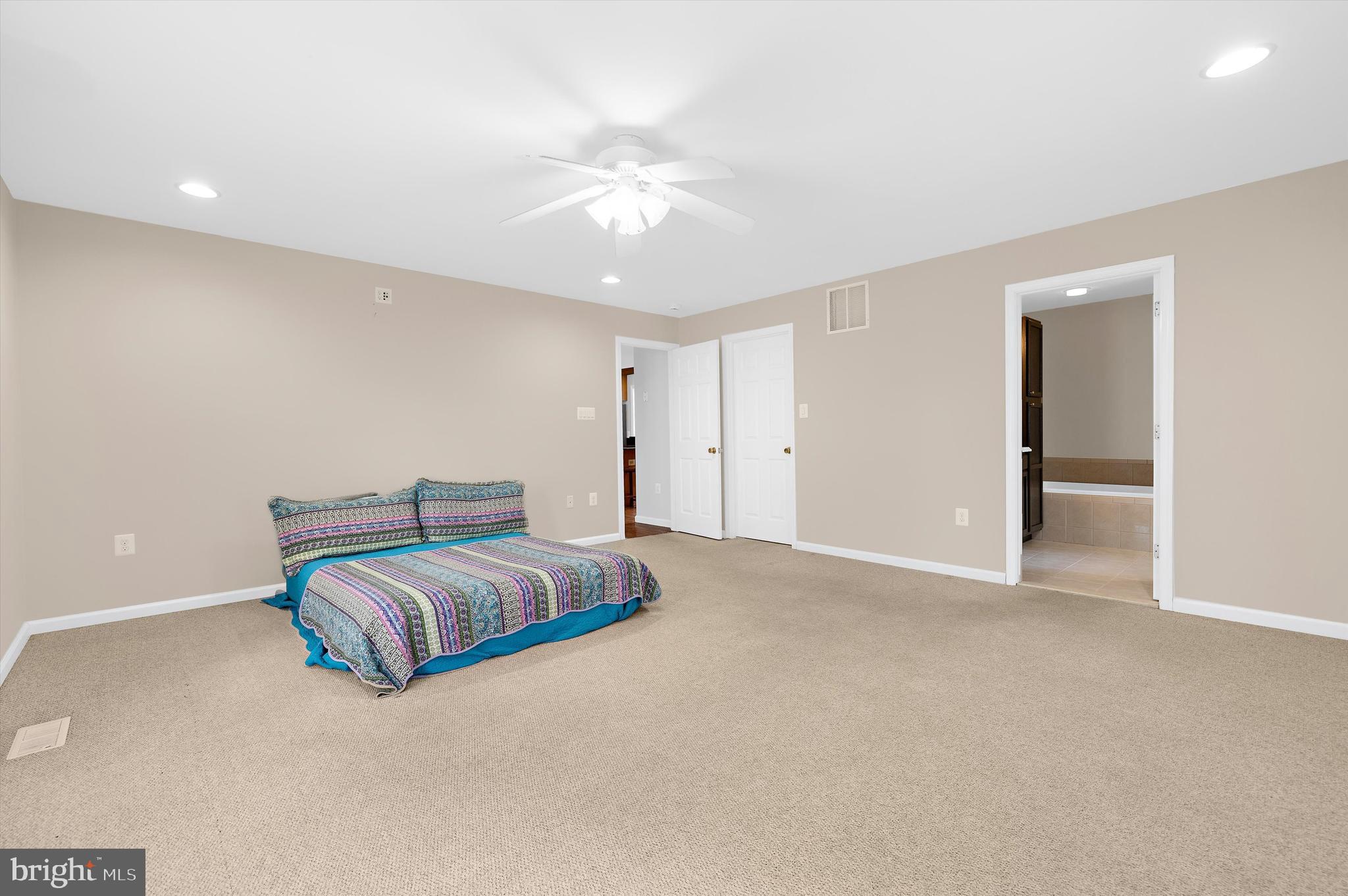 FRANKLIN MANOR - Residential