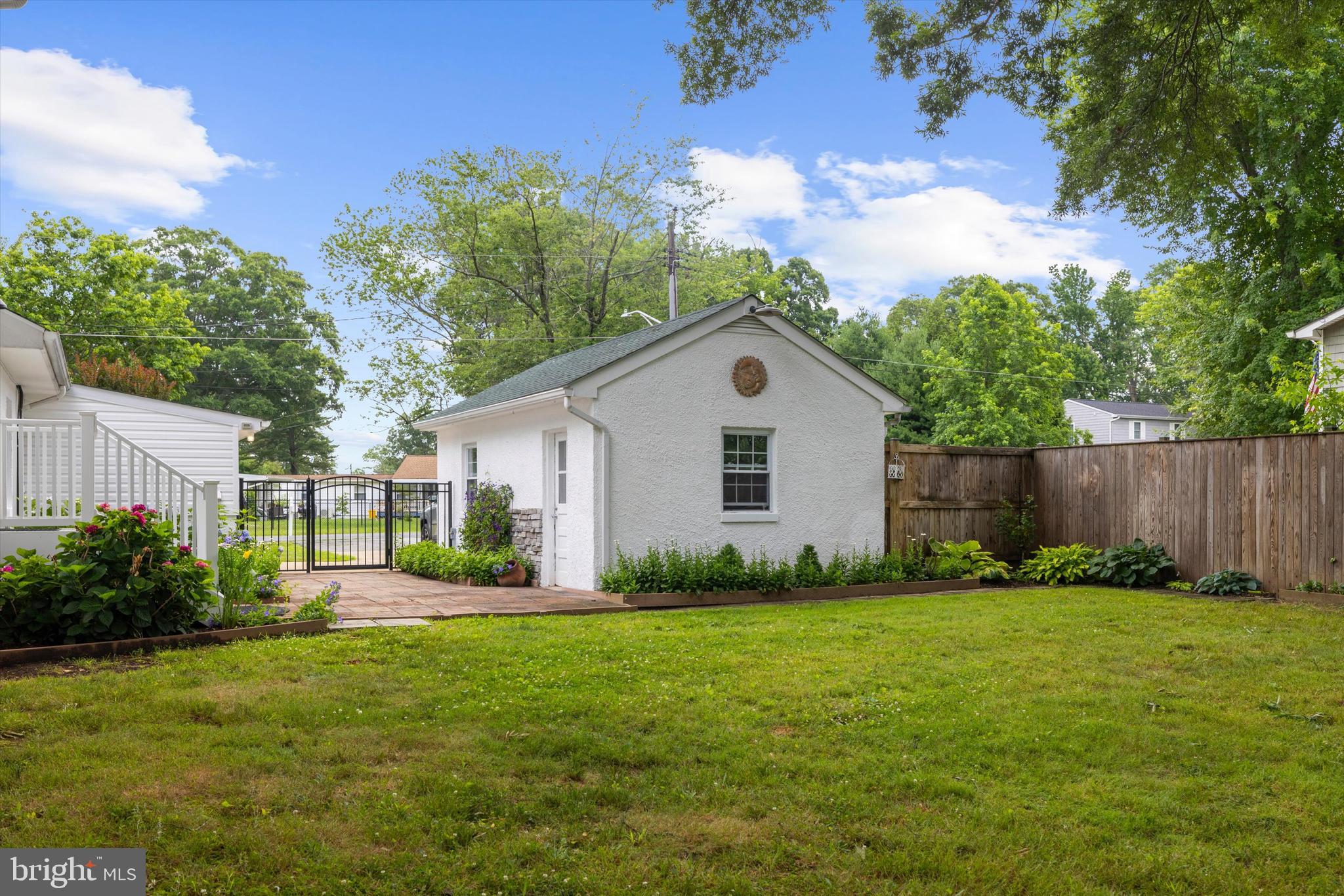 FRANKLIN MANOR - Residential