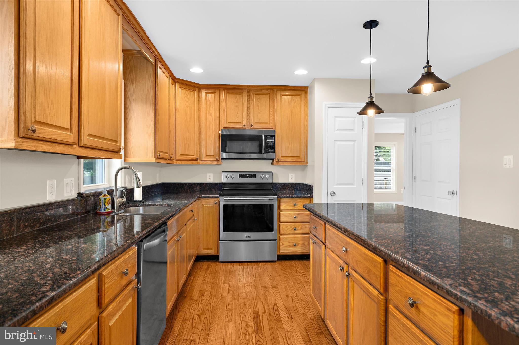 FRANKLIN MANOR - Residential