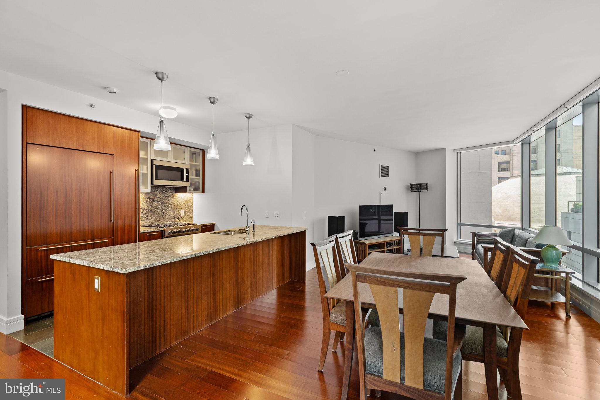 RITTENHOUSE SQUARE - Residential